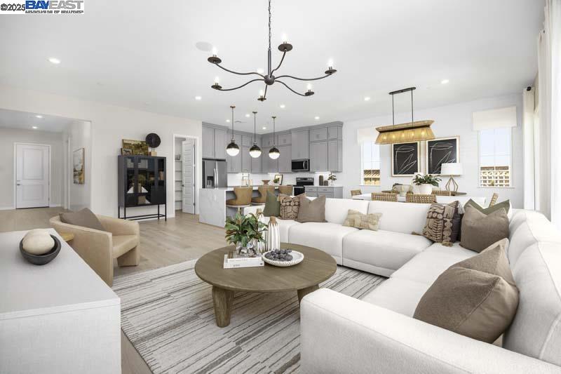 Detail Gallery Image 3 of 17 For 527 E Fiorino Street, Mountain House,  CA 95391 - 4 Beds | 3 Baths