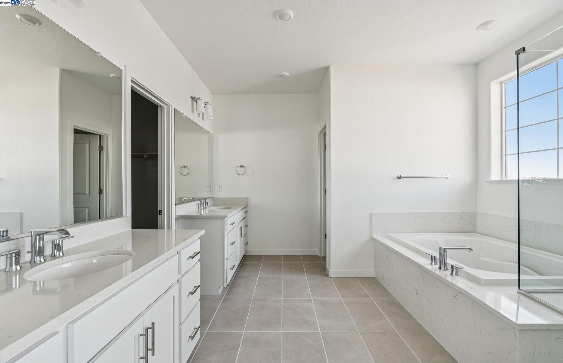 Detail Gallery Image 25 of 40 For 349 E Gobind Blvd, Mountain House,  CA 95391 - 5 Beds | 3/1 Baths