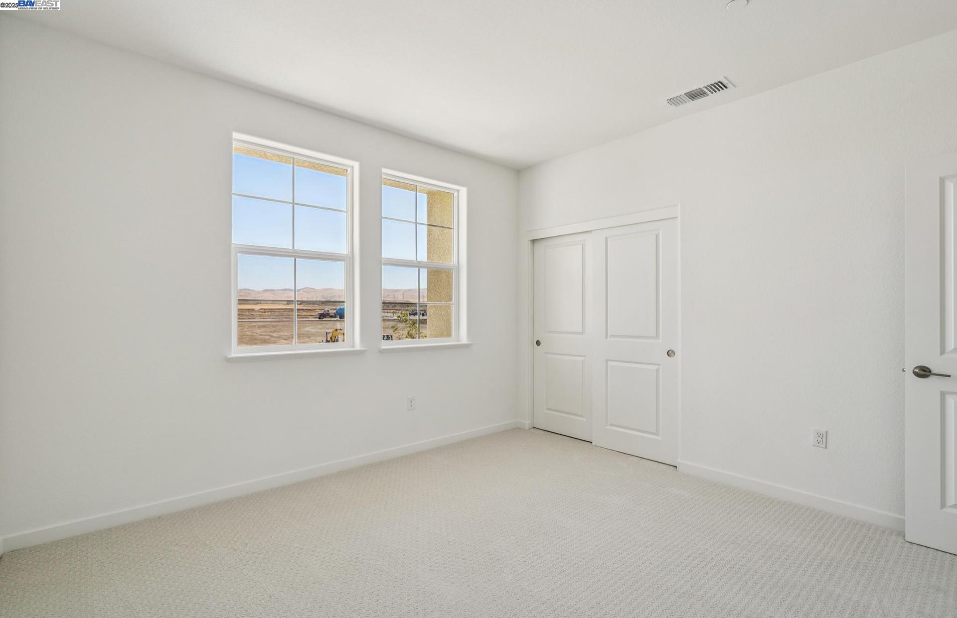 Detail Gallery Image 34 of 40 For 349 E Gobind Blvd, Mountain House,  CA 95391 - 5 Beds | 3/1 Baths