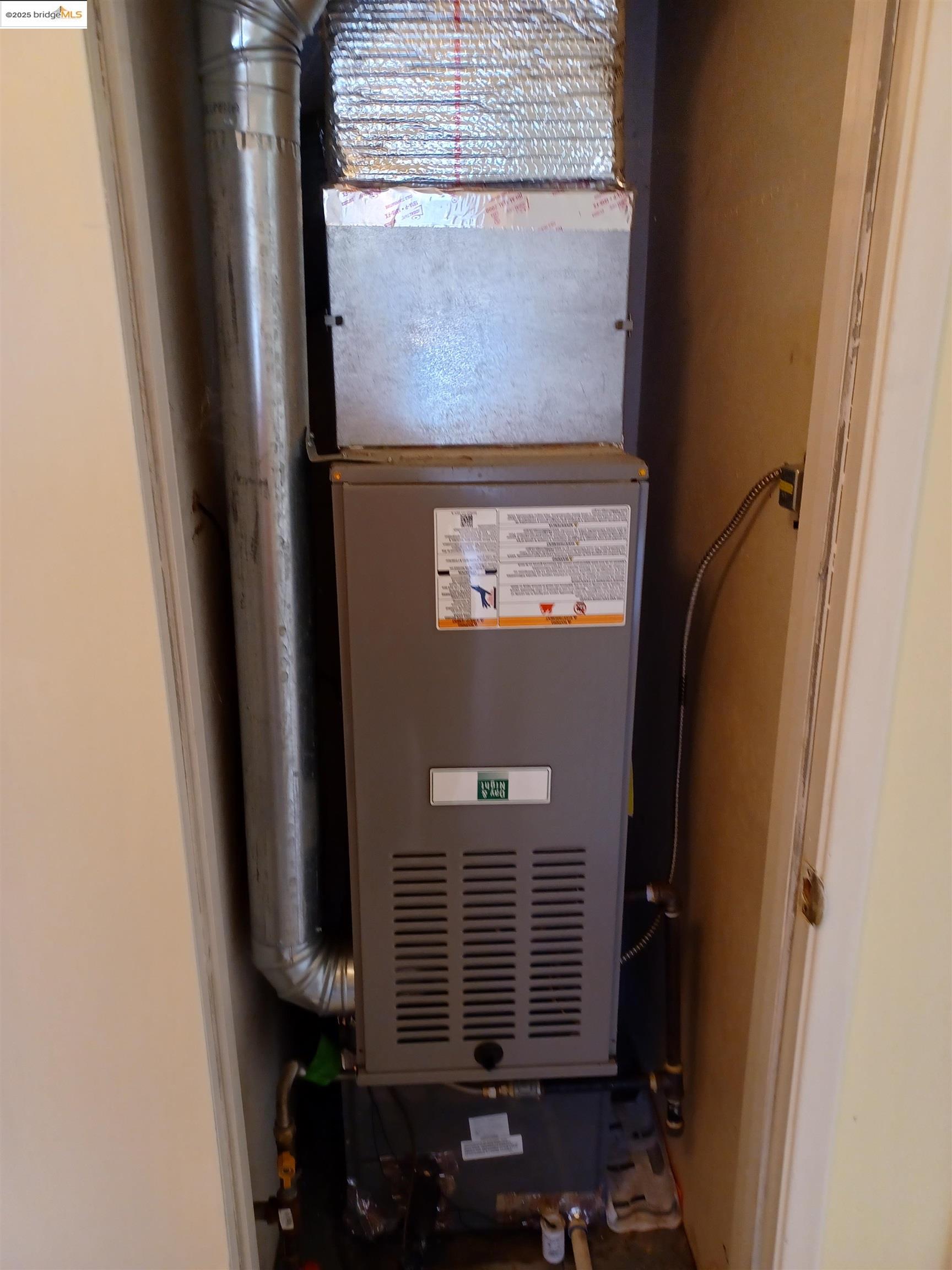 Detail Gallery Image 11 of 18 For 3163 S Francisco Way, Antioch,  CA 94509 - 3 Beds | 2 Baths