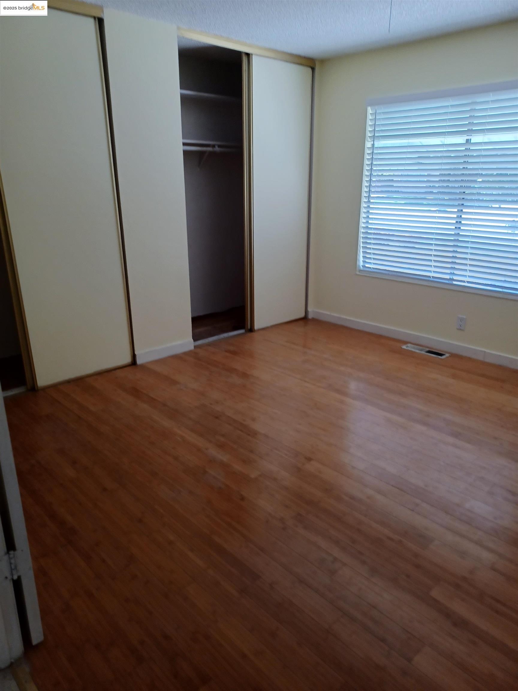 Detail Gallery Image 6 of 18 For 3163 S Francisco Way, Antioch,  CA 94509 - 3 Beds | 2 Baths