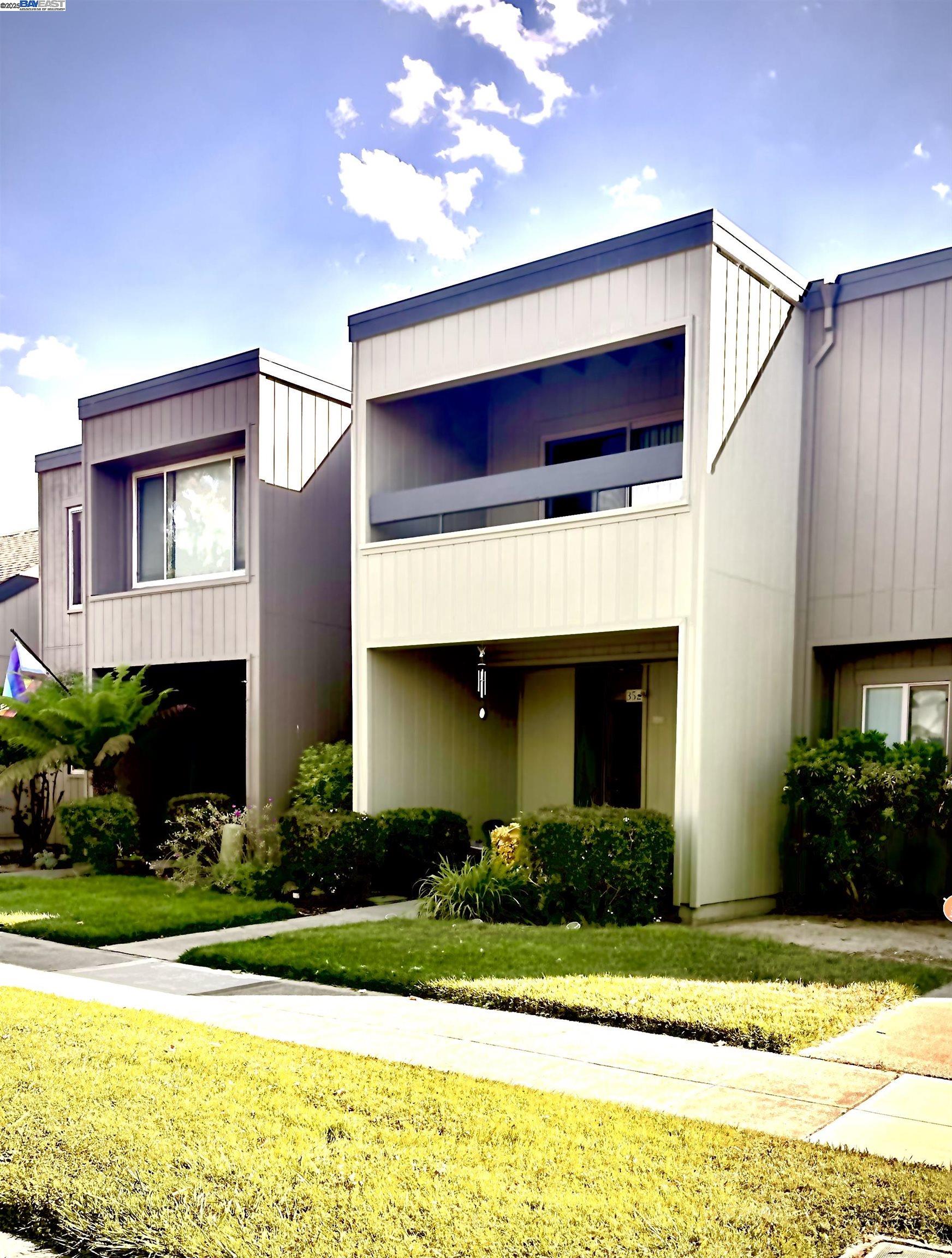 Front Image Thumbnail for BE41103246