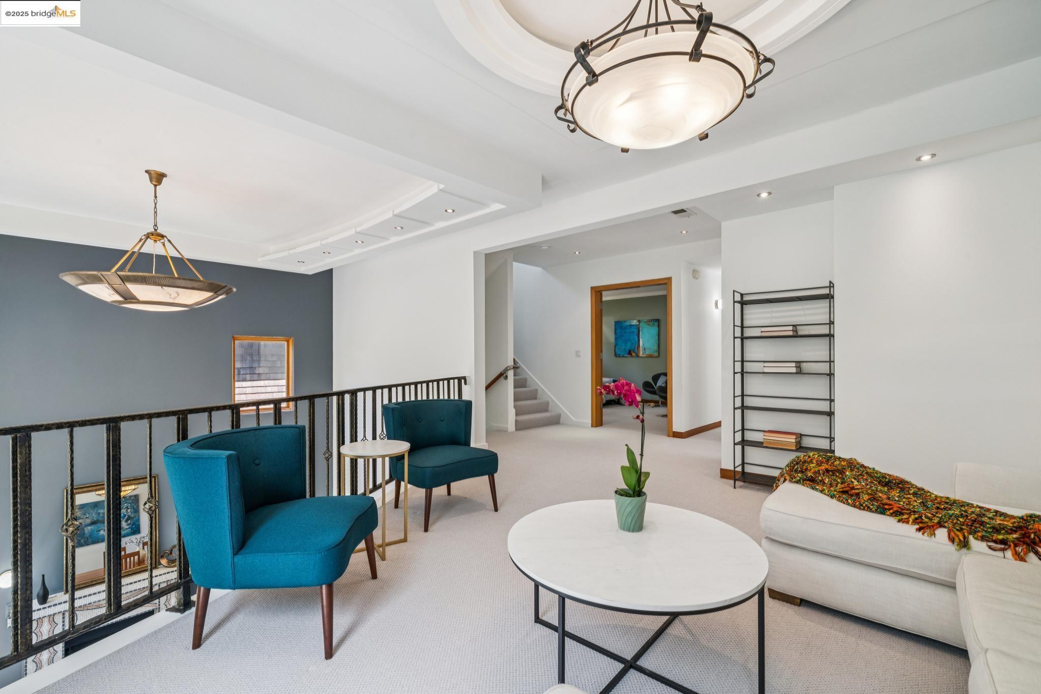 Detail Gallery Image 29 of 52 For 7723 Claremont Ave, Berkeley,  CA 94705 - 5 Beds | 3/1 Baths