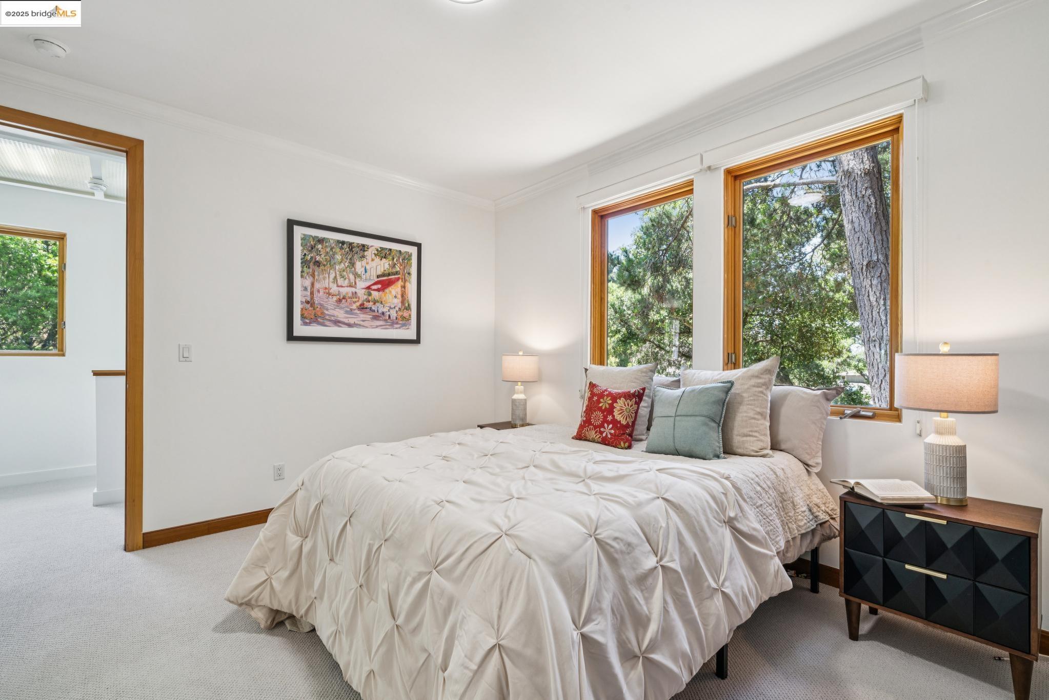 Detail Gallery Image 45 of 52 For 7723 Claremont Ave, Berkeley,  CA 94705 - 5 Beds | 3/1 Baths