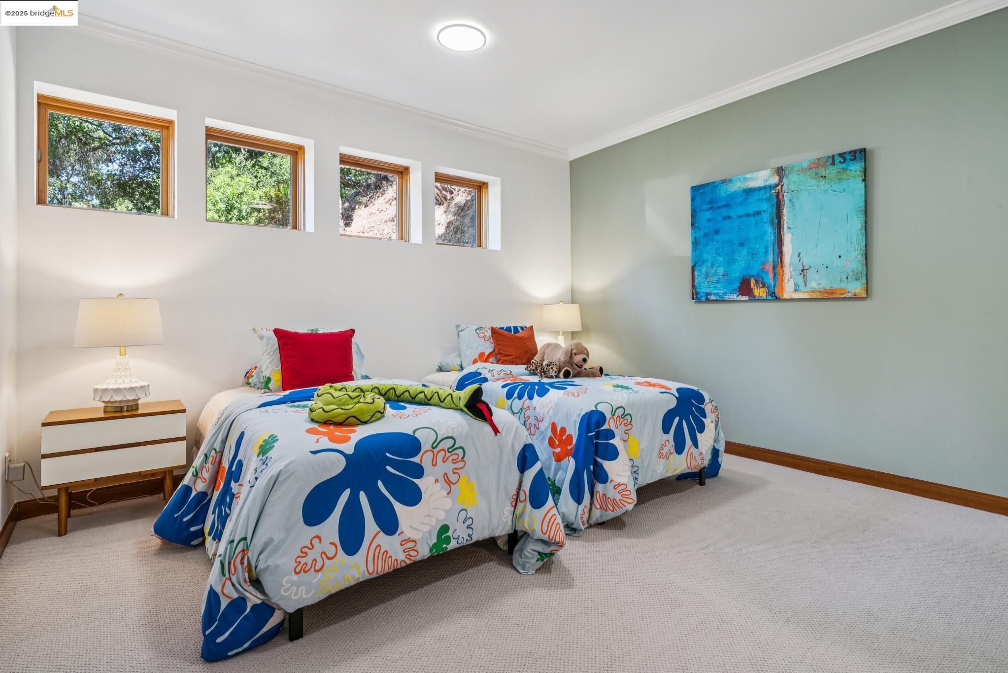 Detail Gallery Image 47 of 52 For 7723 Claremont Ave, Berkeley,  CA 94705 - 5 Beds | 3/1 Baths