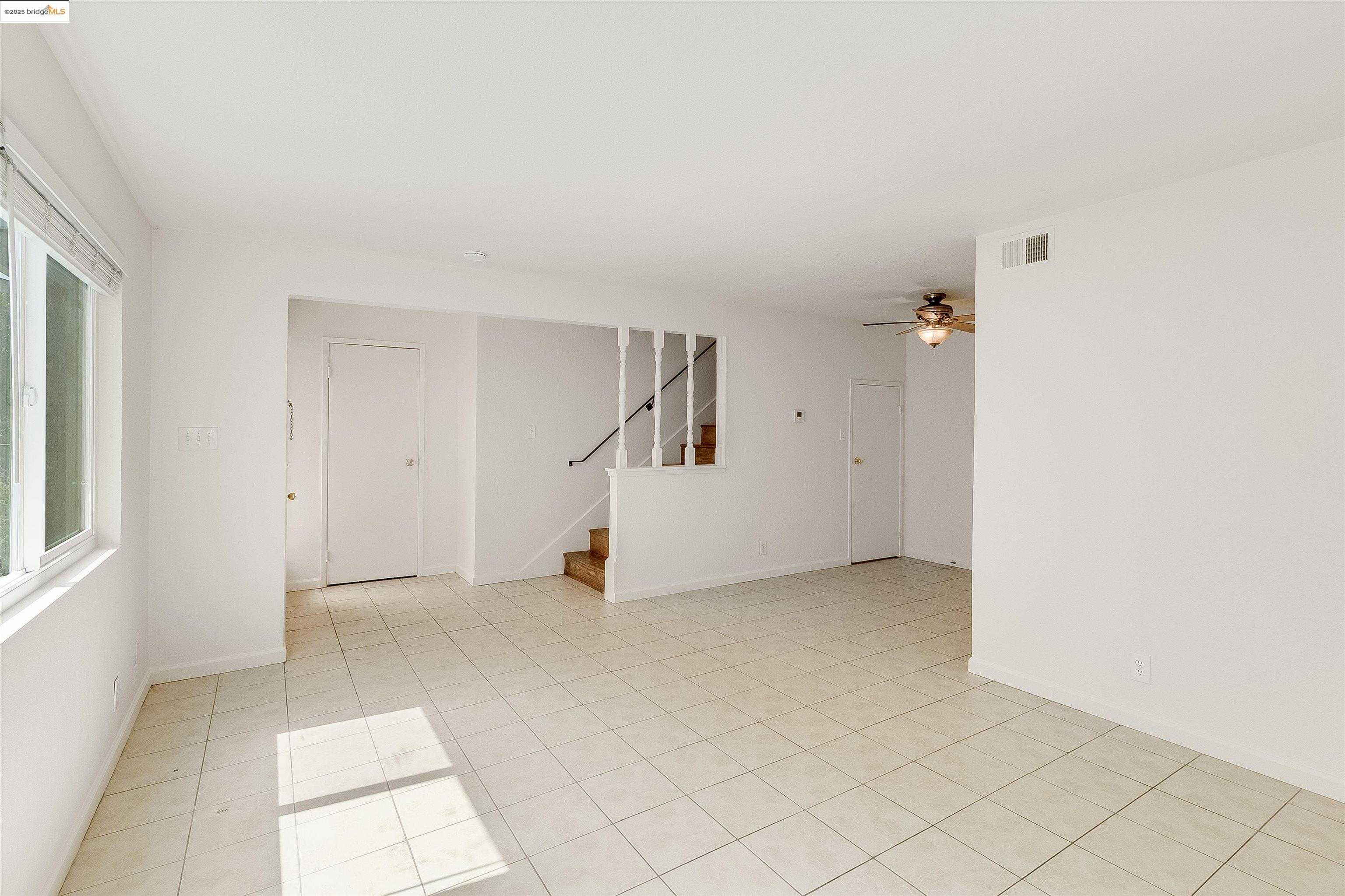 Photo #2: 41103961 Listing: Photo #2