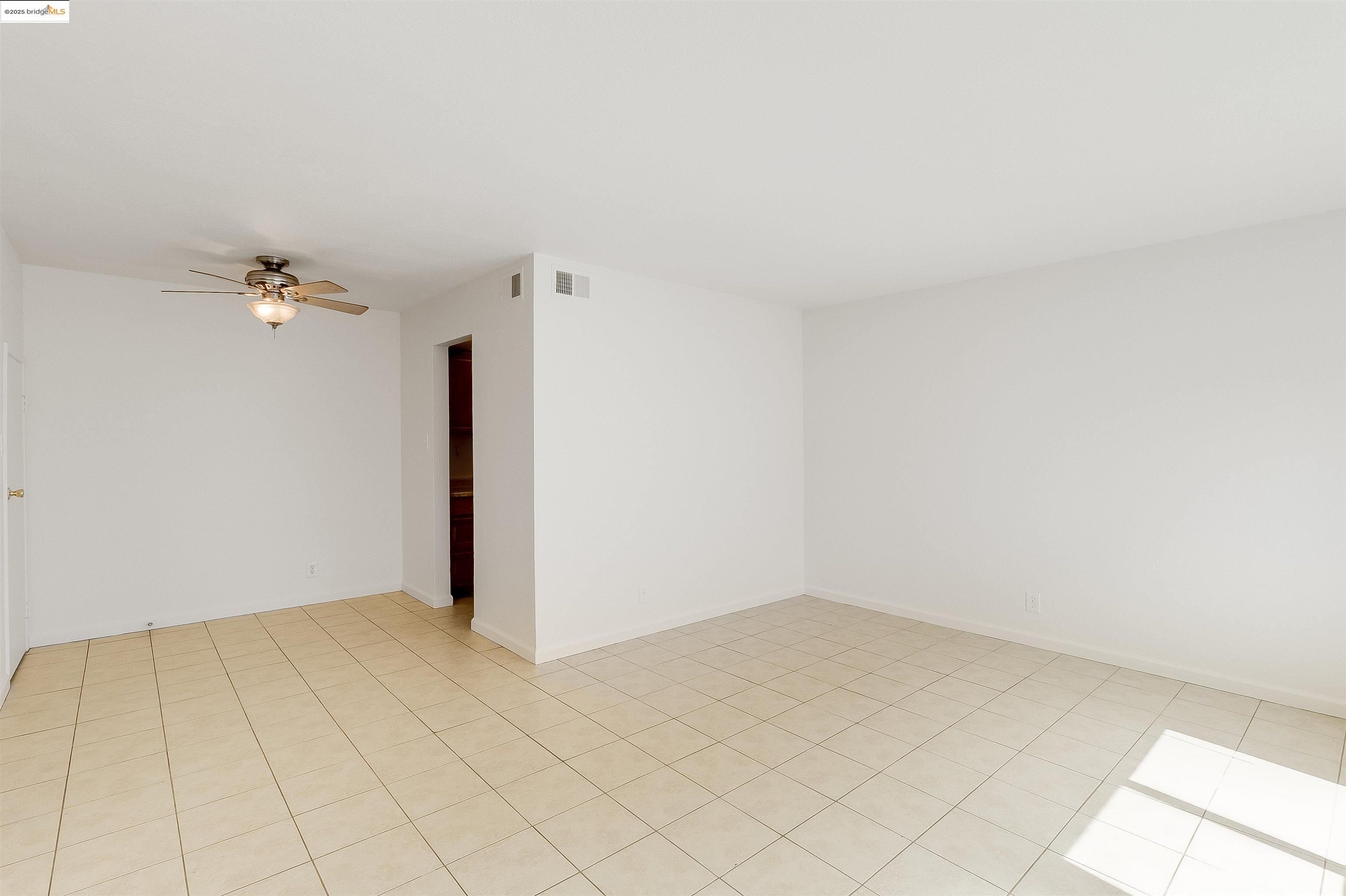 Photo #10: 41103961 Listing: Photo #10