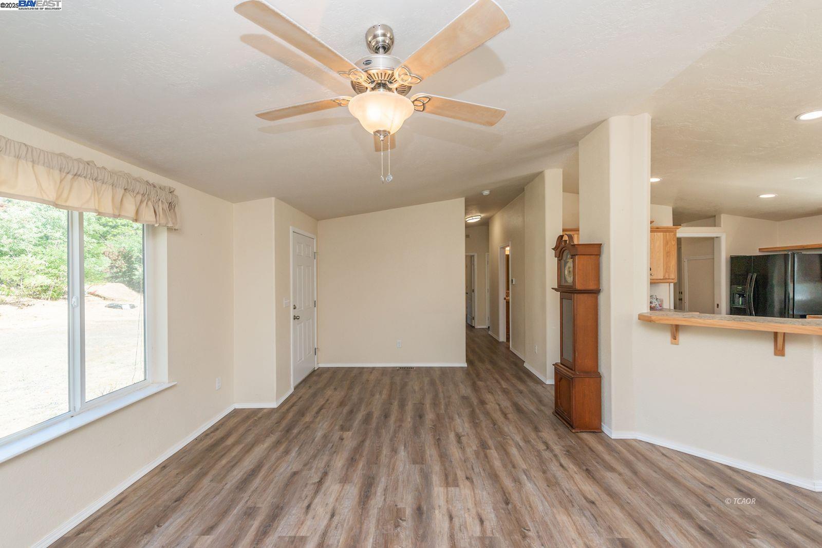 Detail Gallery Image 11 of 53 For 38500 State Highway 299, Junction City,  CA 96048 - 3 Beds | 2 Baths