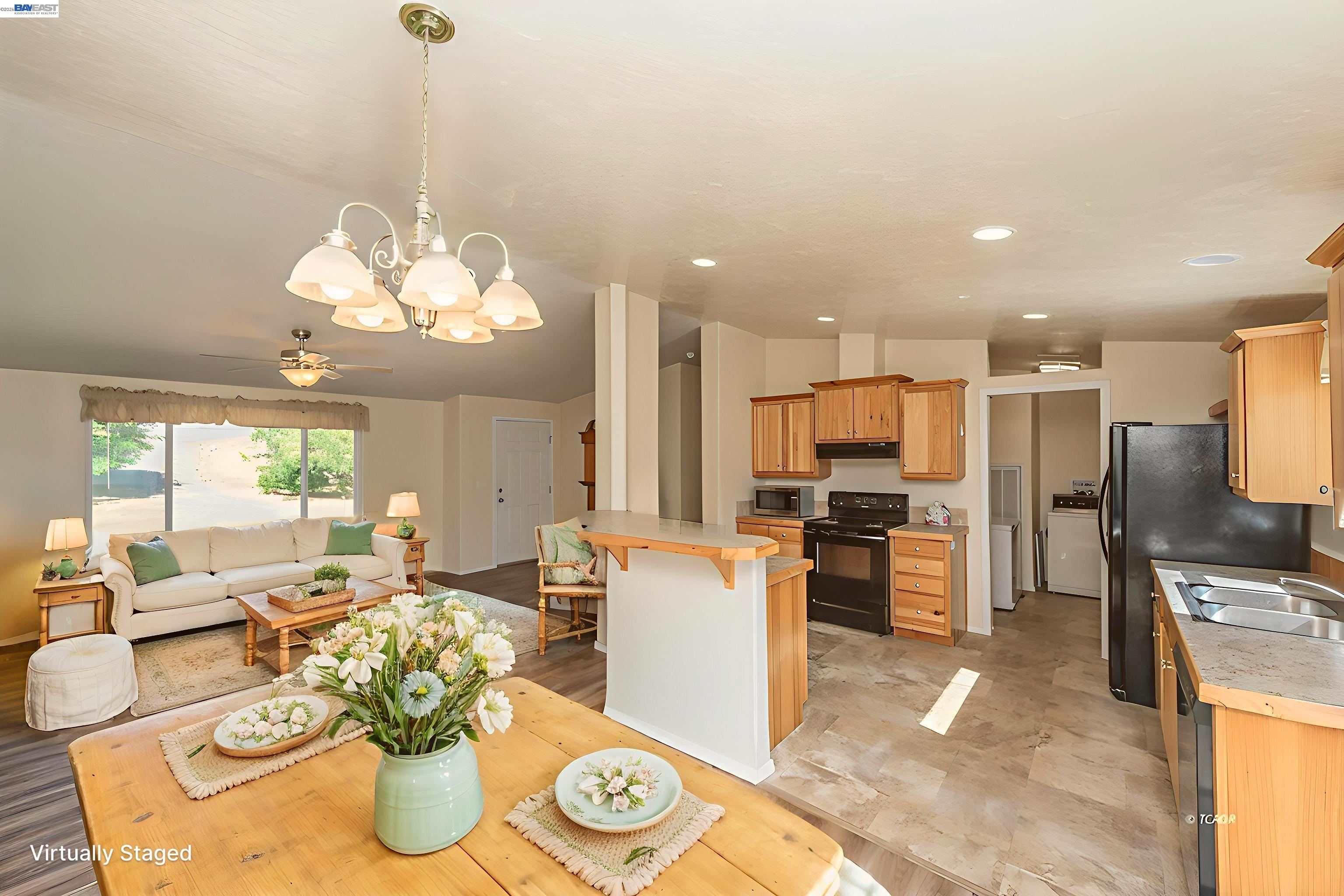 Detail Gallery Image 4 of 53 For 38500 State Highway 299, Junction City,  CA 96048 - 3 Beds | 2 Baths