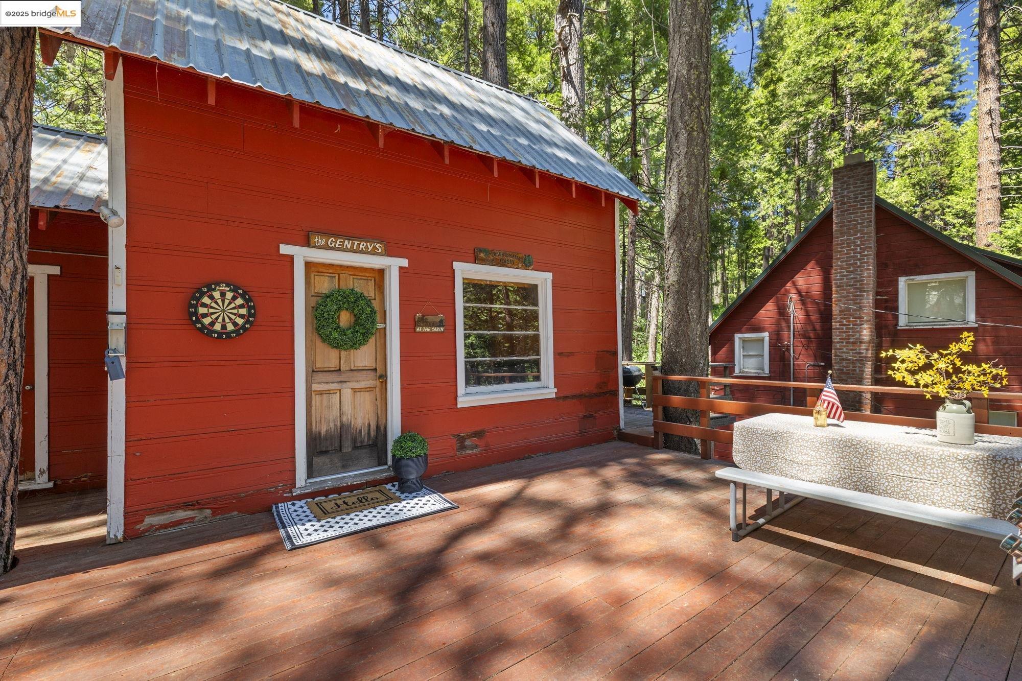 Detail Gallery Image 3 of 44 For 22742 Conifer Court, Long Barn,  CA 95335 - 1 Beds | 1 Baths