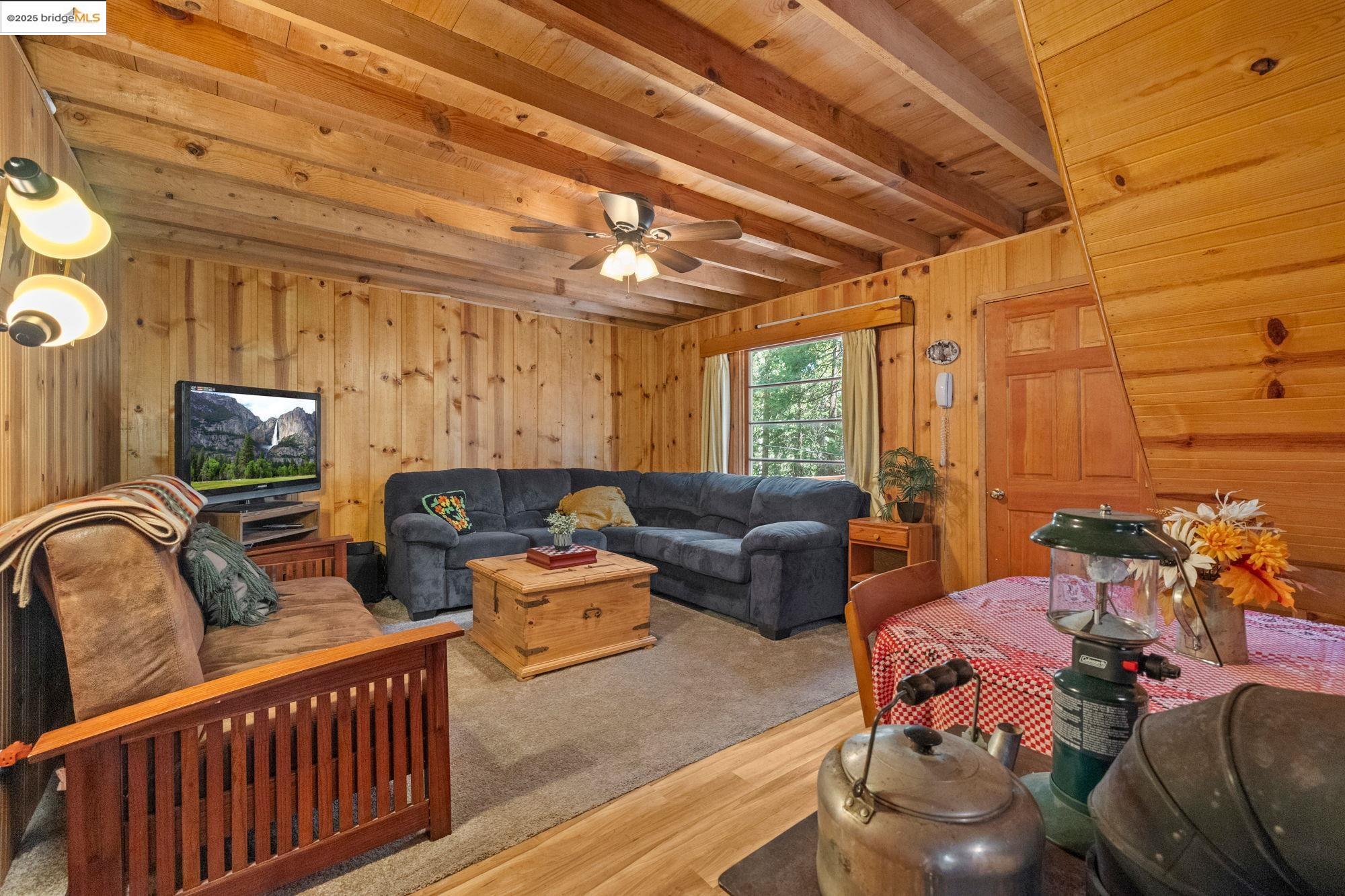 Detail Gallery Image 7 of 44 For 22742 Conifer Court, Long Barn,  CA 95335 - 1 Beds | 1 Baths