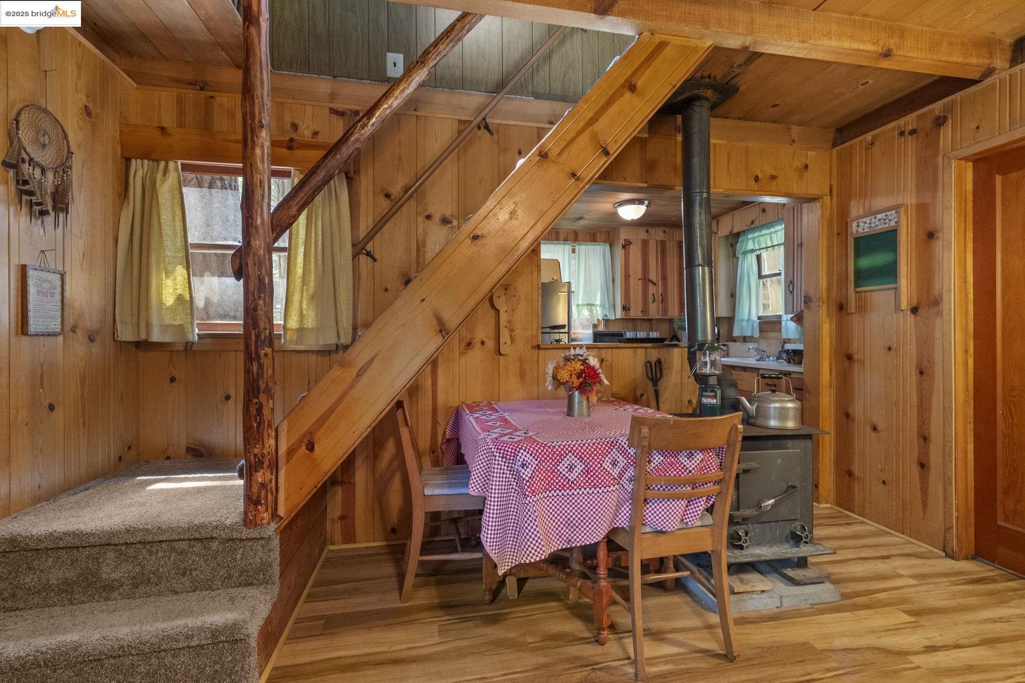 Detail Gallery Image 9 of 44 For 22742 Conifer Court, Long Barn,  CA 95335 - 1 Beds | 1 Baths