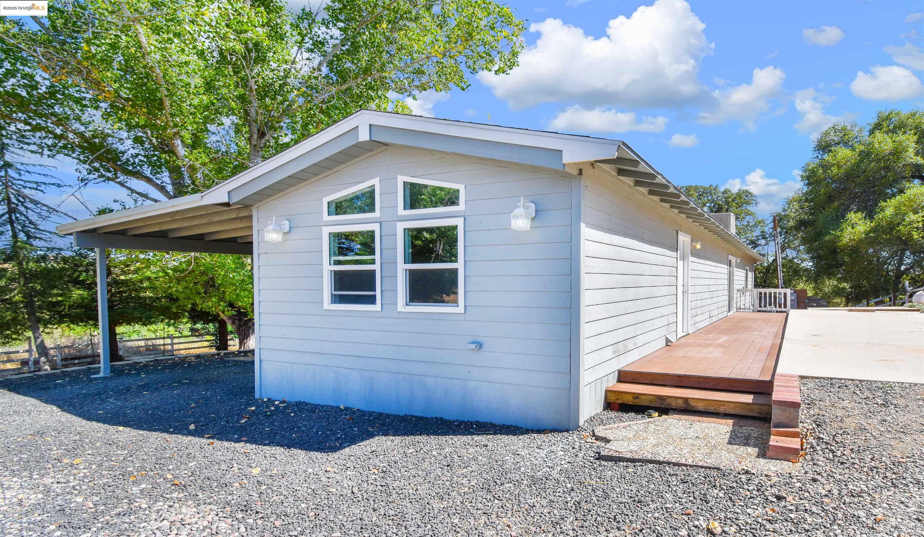 Front Image Thumbnail for EB41104396