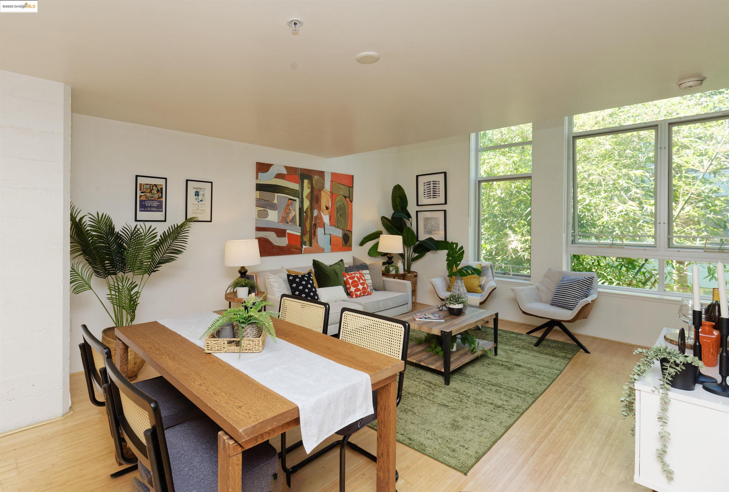 Front Image Thumbnail for EB41104549