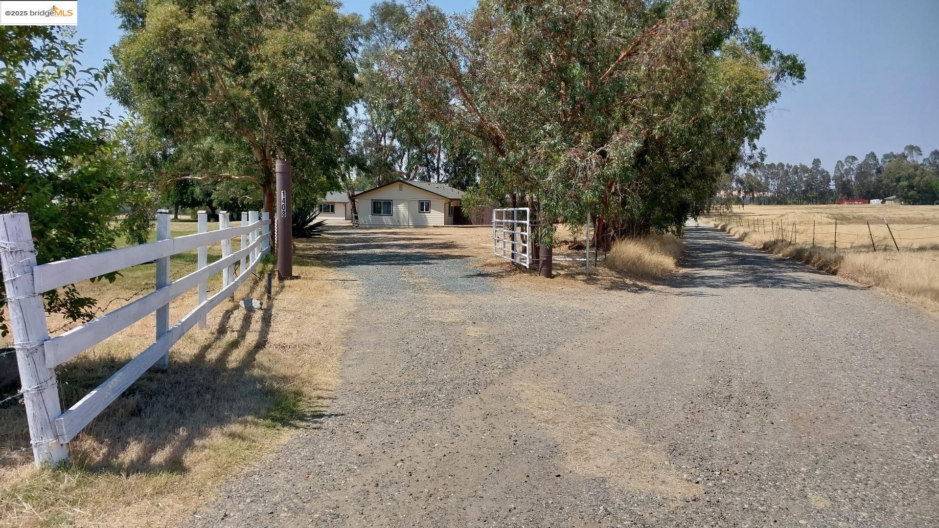 1408 Riosa RD, Lincoln CA 95648 — photo 32