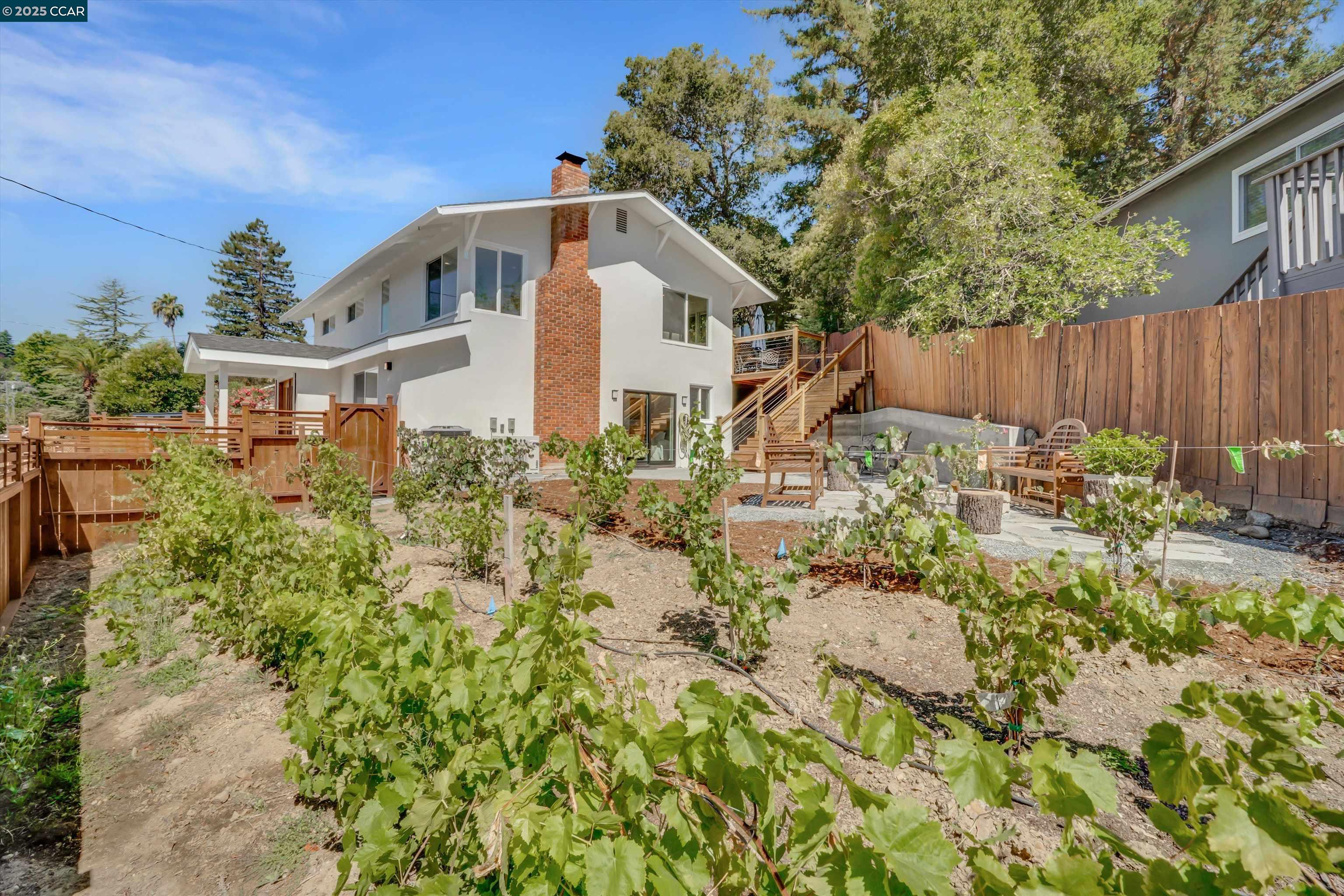 Front Image Thumbnail for CC41105944