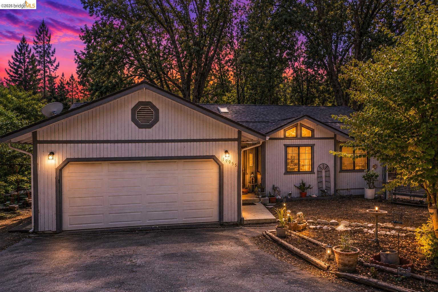 Front Image Thumbnail for EB41106186