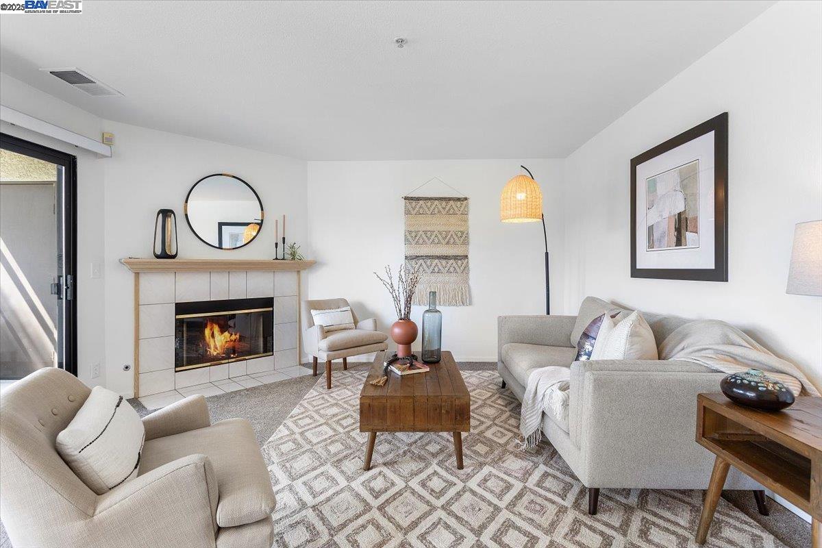 Front Image Thumbnail for BE41106643