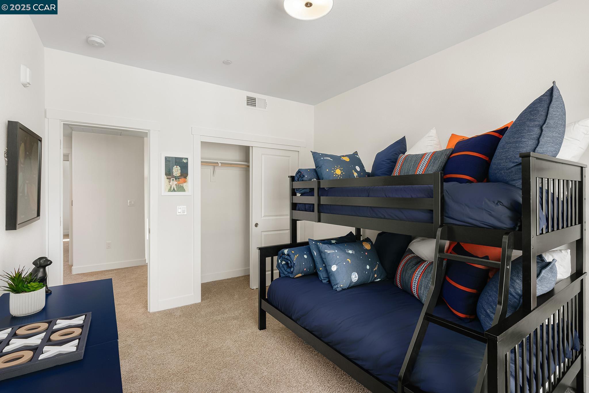 Detail Gallery Image 19 of 25 For 27263 Lumina Ct, Hayward,  CA 94544 - 3 Beds | 2/1 Baths