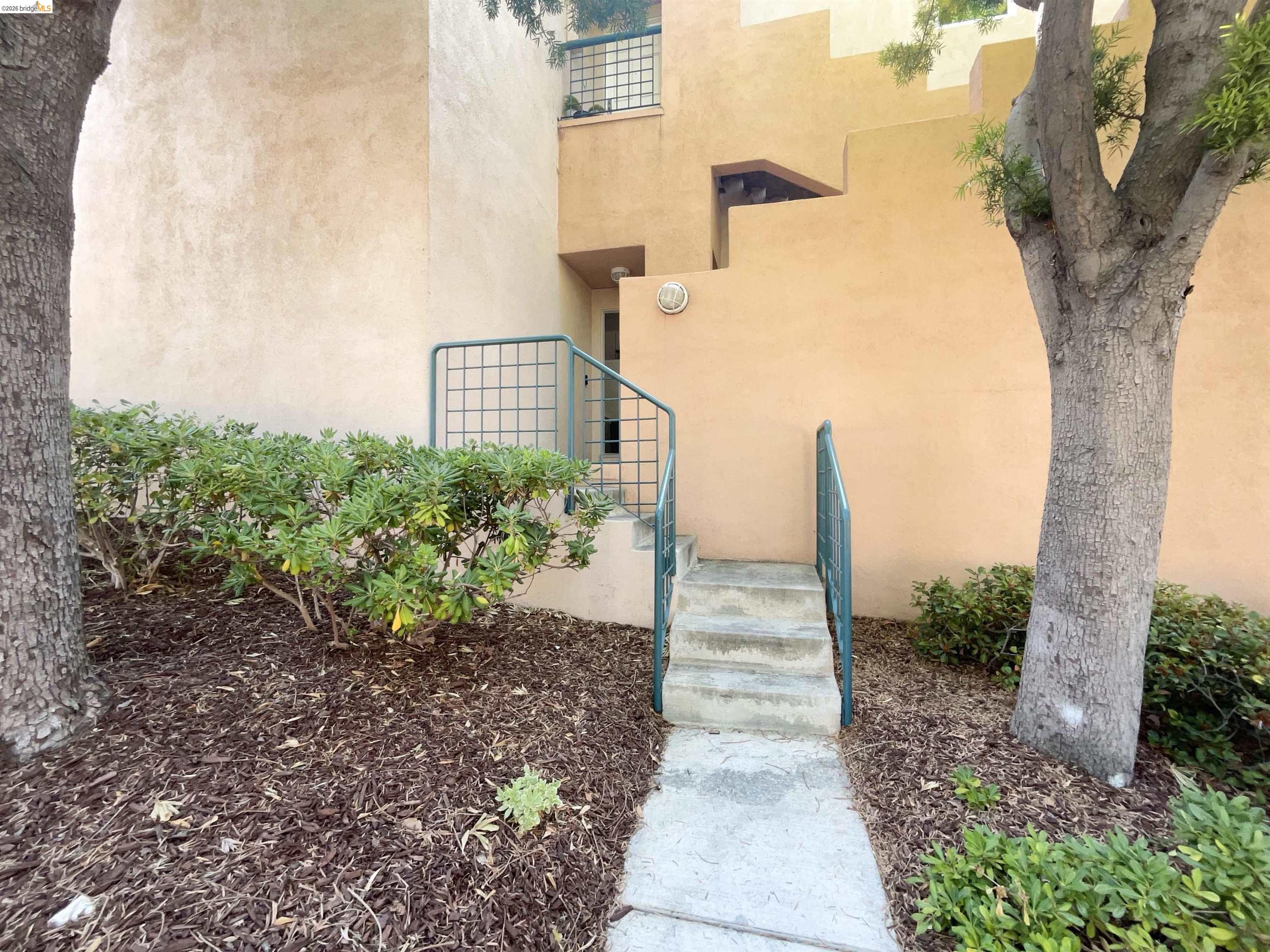 Front Image Thumbnail for EB41107071