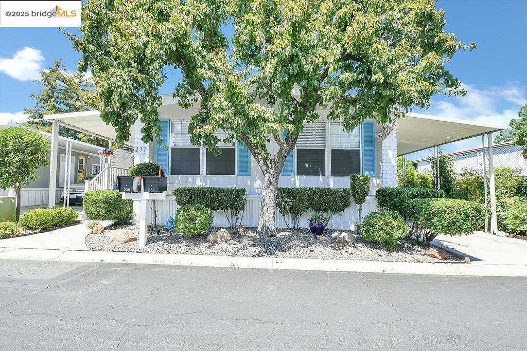 Front Image Thumbnail for EB41107276