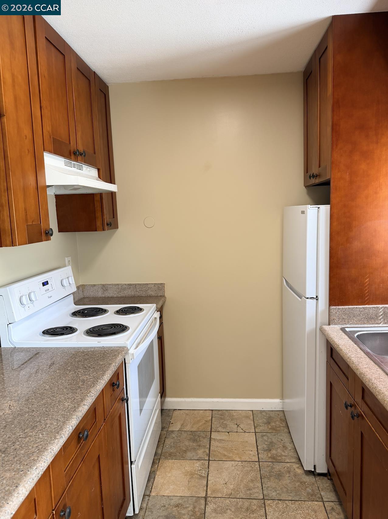 Photo #5: 41107463 Listing: Photo #5