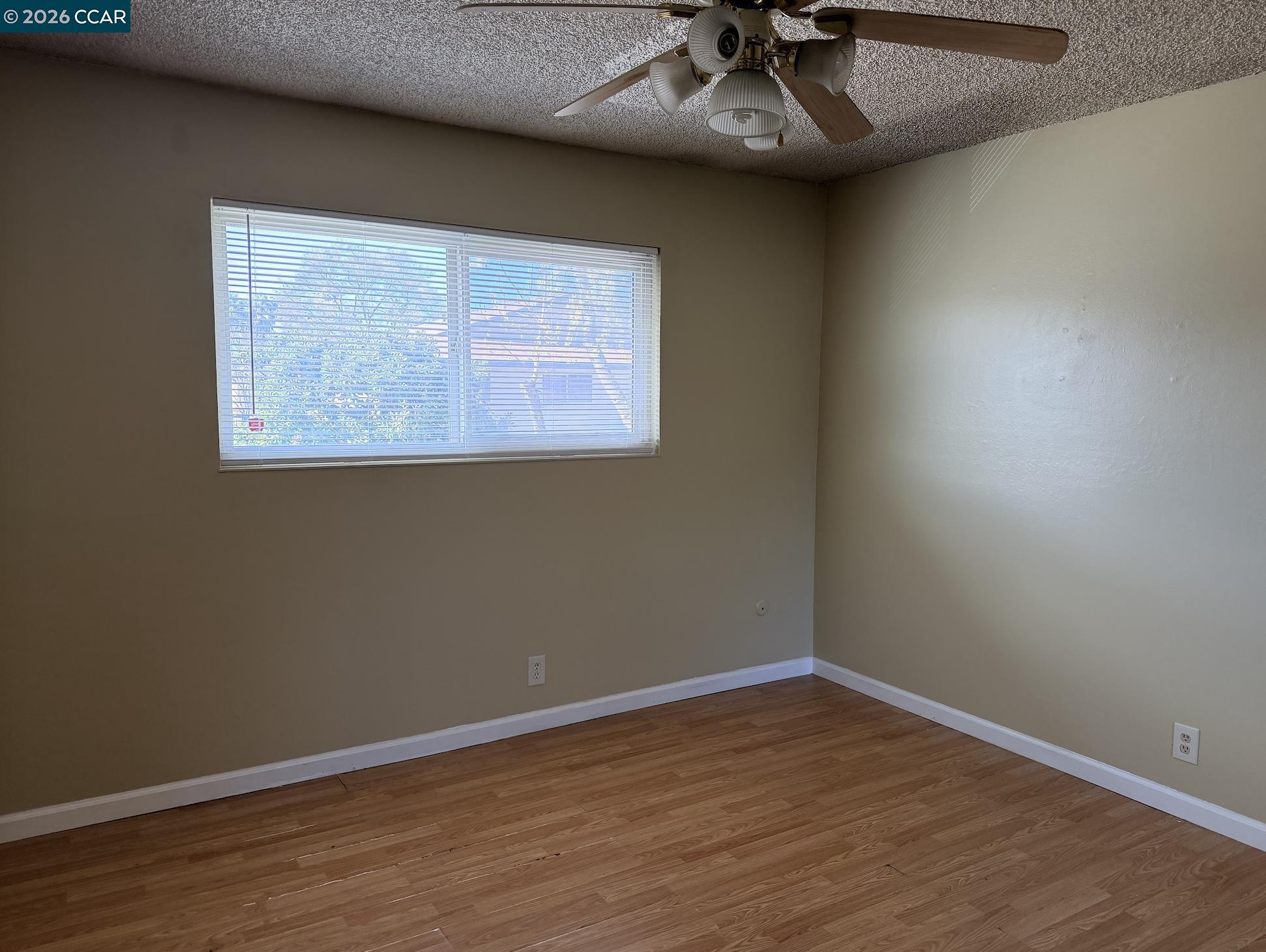 Photo #8: 41107463 Listing: Photo #8