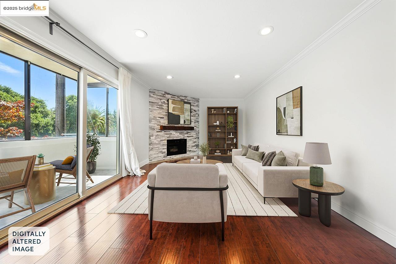 Photo #2: 41107623 Listing: Photo #2