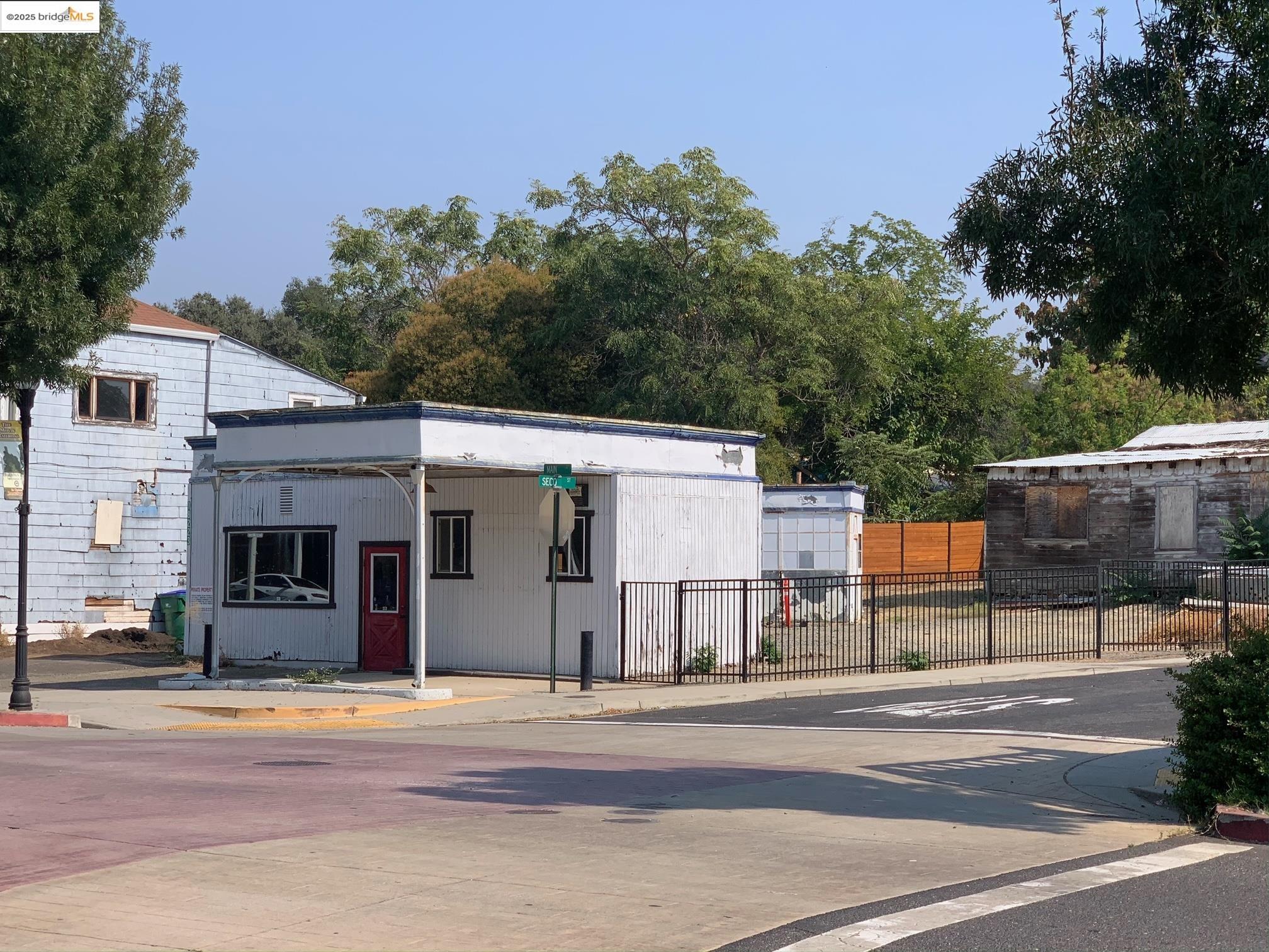 18223 Main Street, Jamestown CA 95327 — photo 2