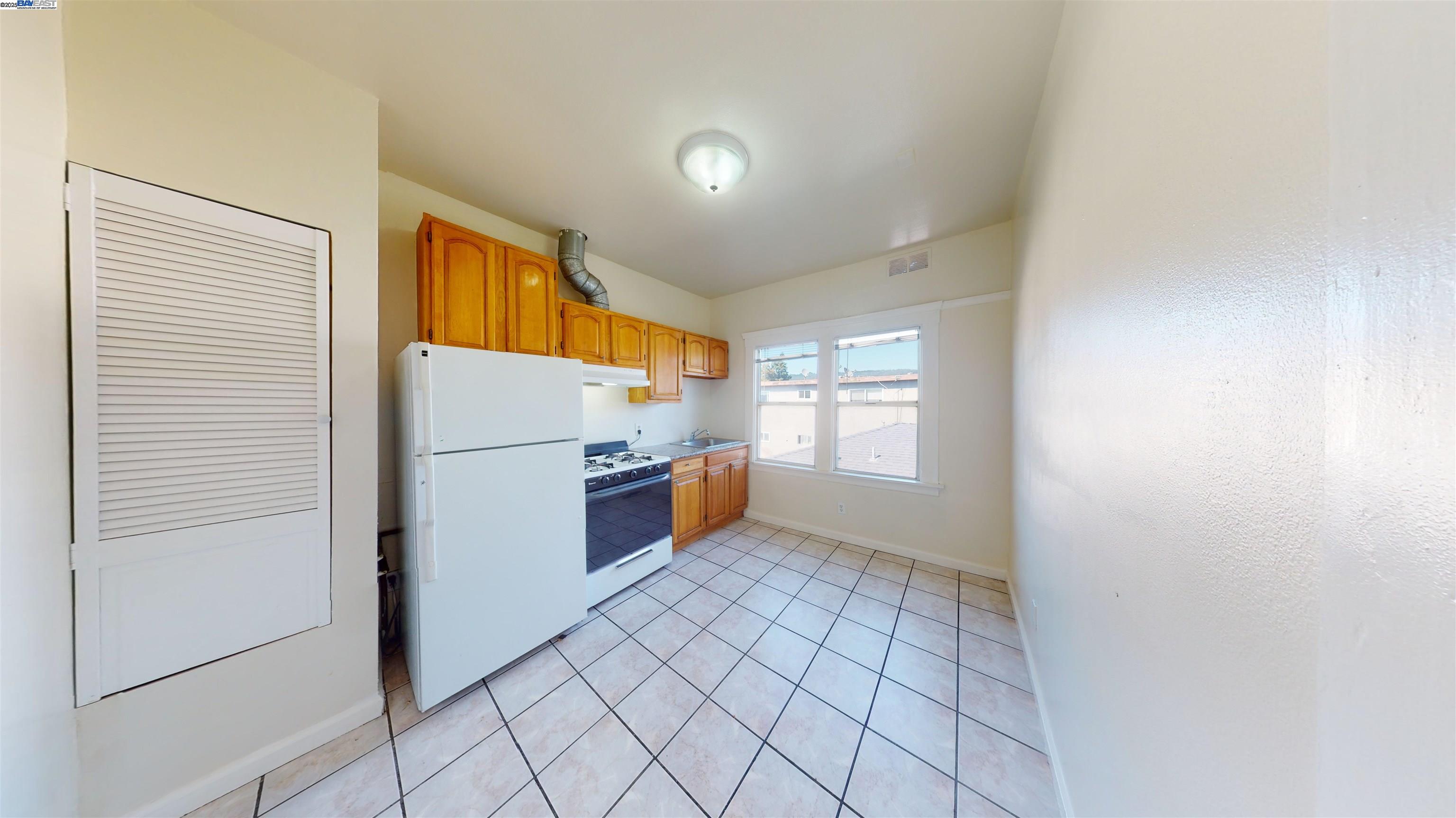 2605 High St, Oakland CA 94619 — photo 11