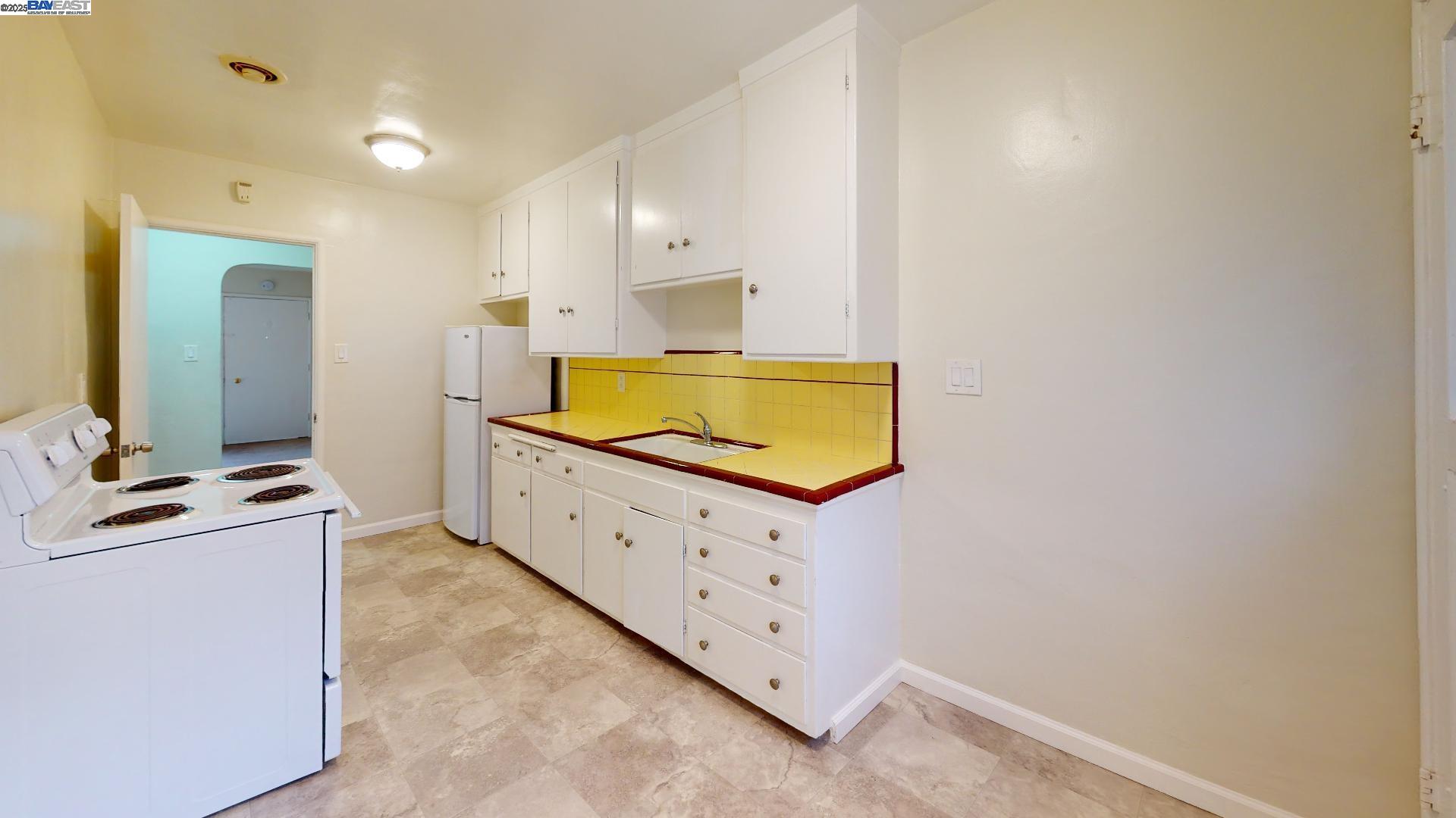 3464 Champion St, Oakland CA 94602 — photo 6