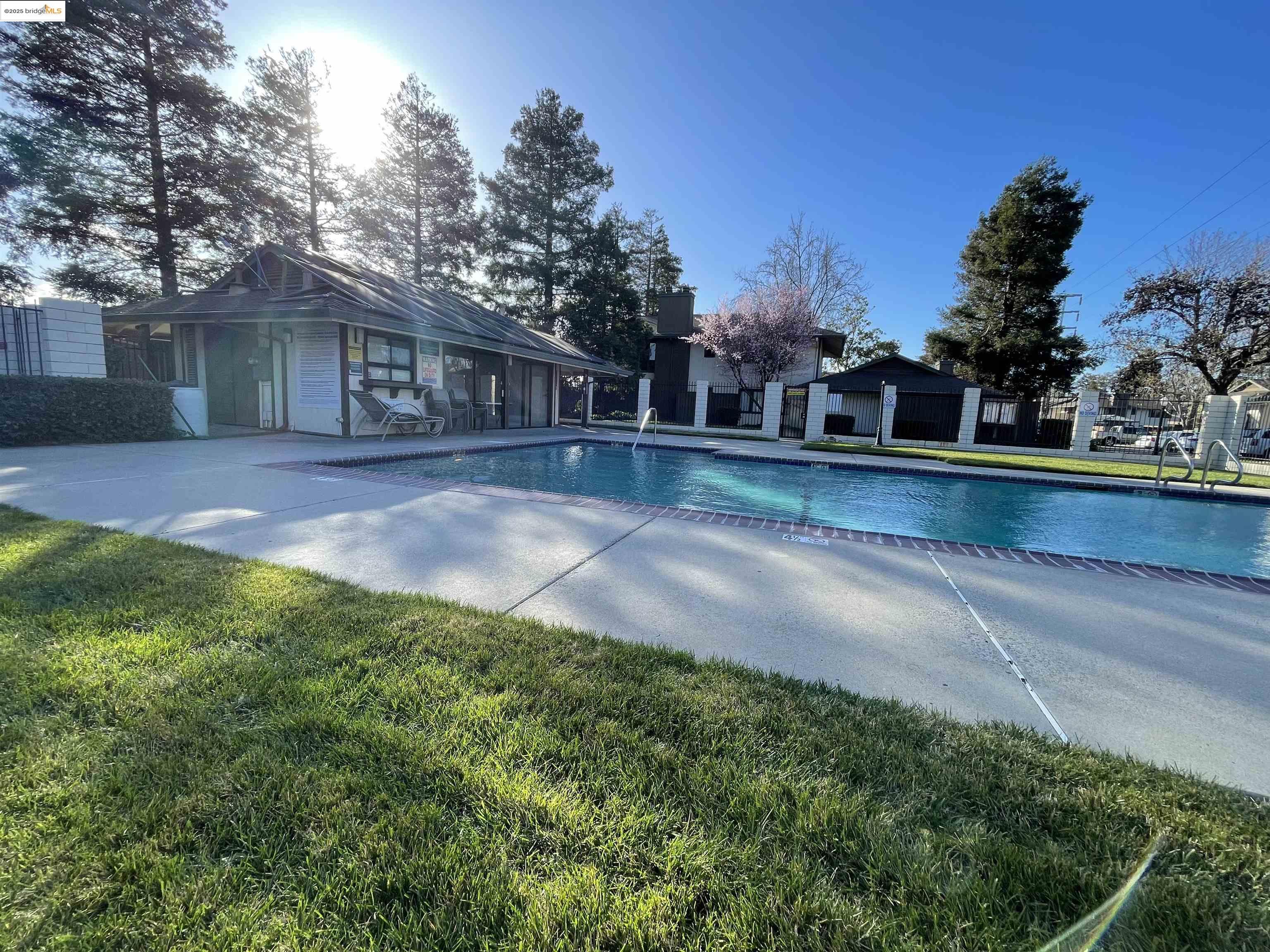 Detail Gallery Image 17 of 23 For 2416 Shadow Ln #74,  Antioch,  CA 94509 - 1 Beds | 1 Baths