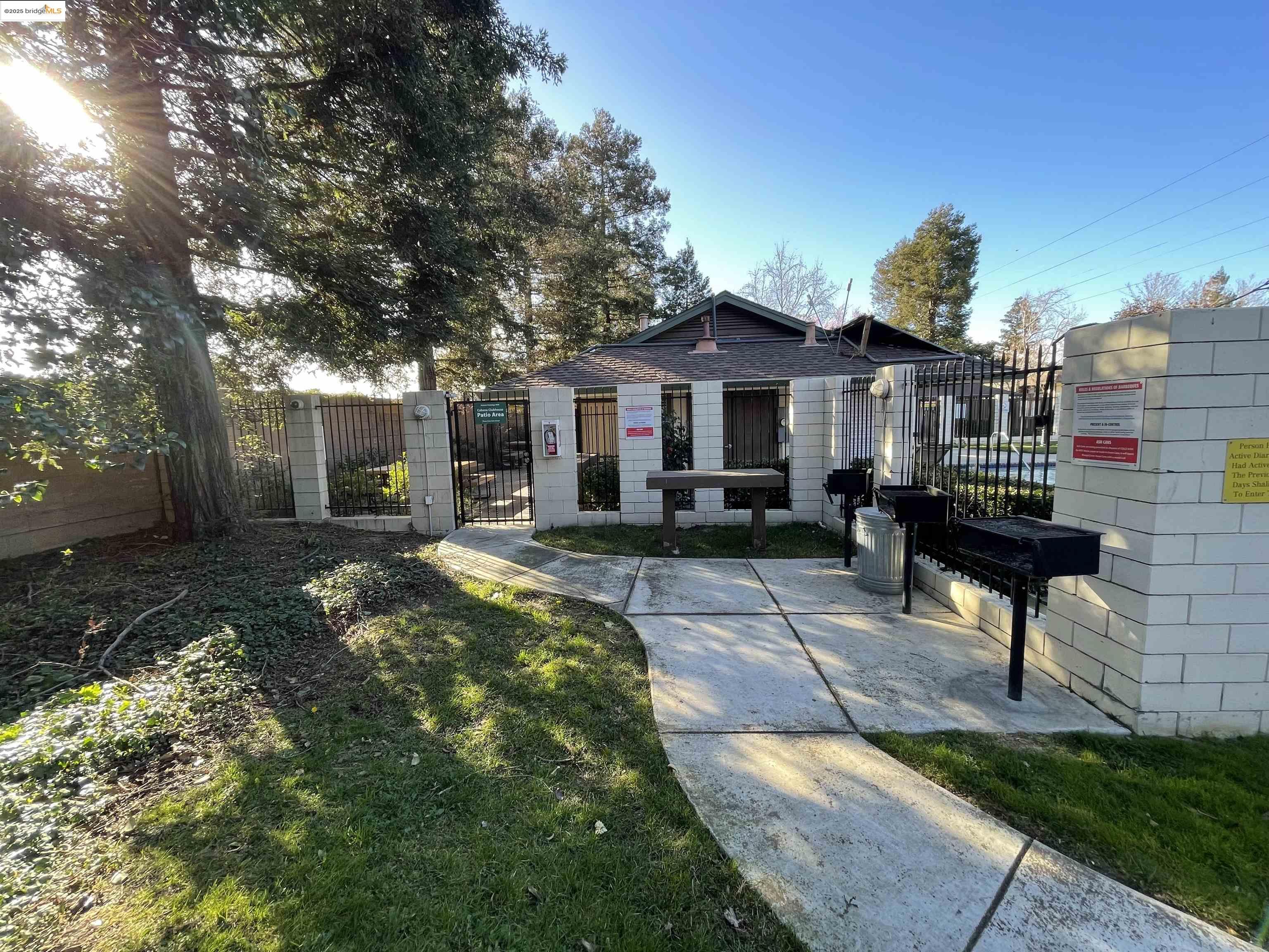 Detail Gallery Image 23 of 23 For 2416 Shadow Ln #74,  Antioch,  CA 94509 - 1 Beds | 1 Baths