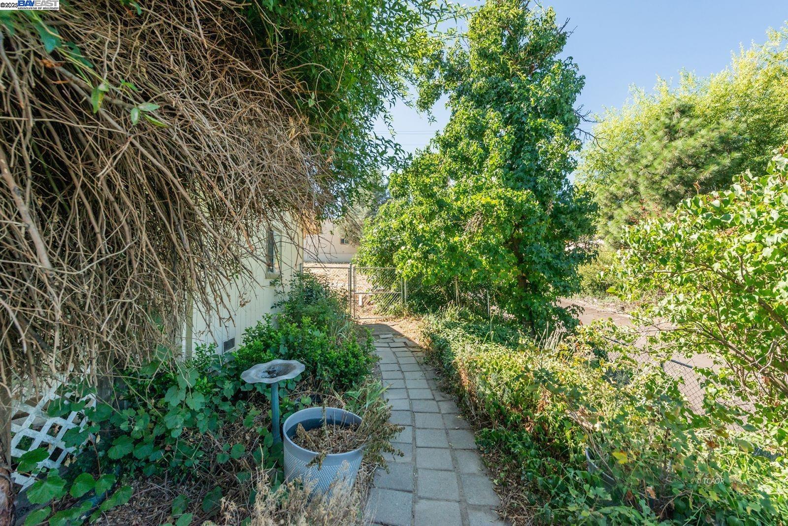 Detail Gallery Image 26 of 41 For 10 Second Ave, Lewiston,  CA 96052 - 3 Beds | 2/1 Baths