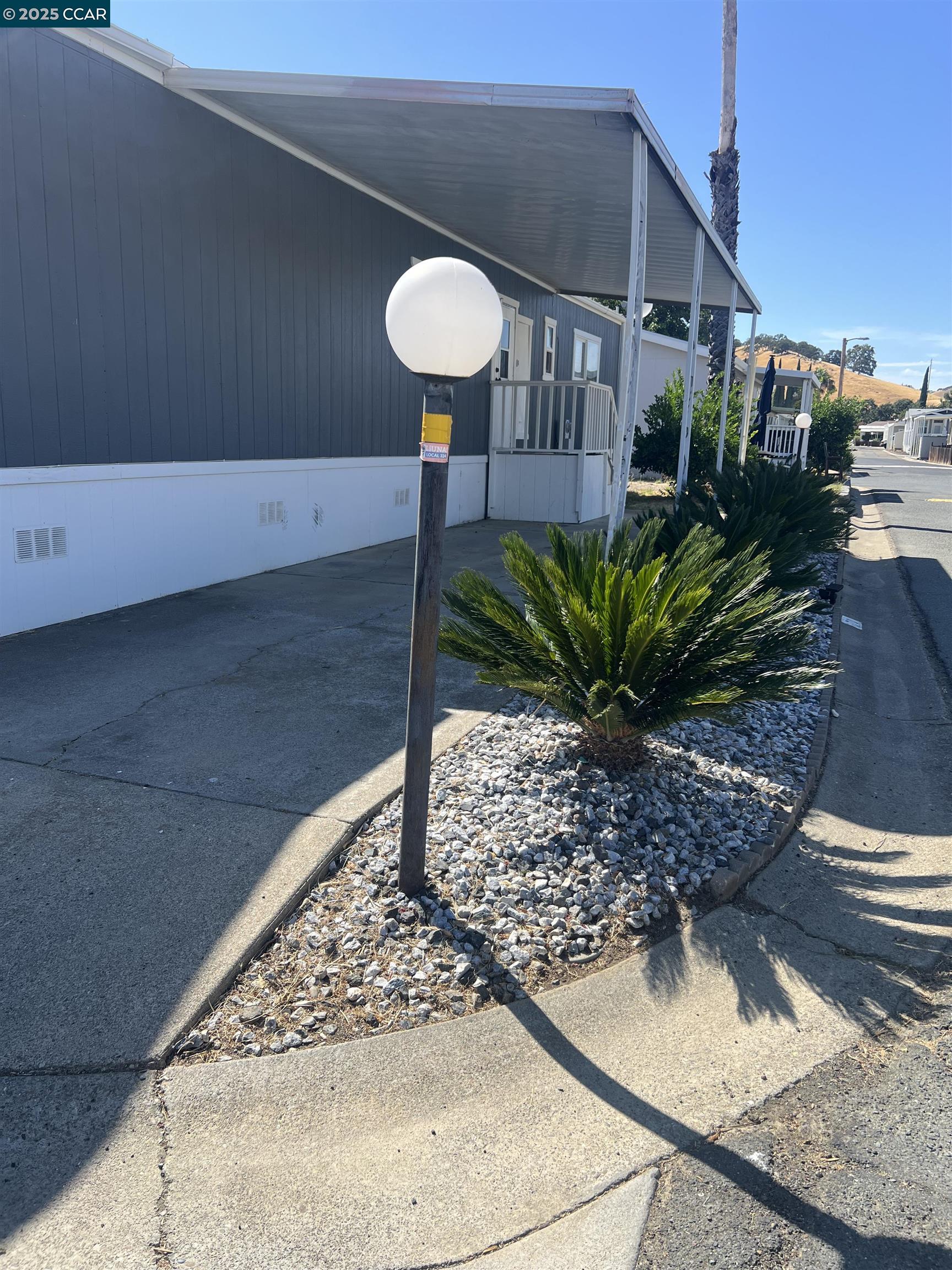 Detail Gallery Image 3 of 20 For 16711 Marsh Creek Road #70,  Clayton,  CA 94517 - 3 Beds | 2 Baths