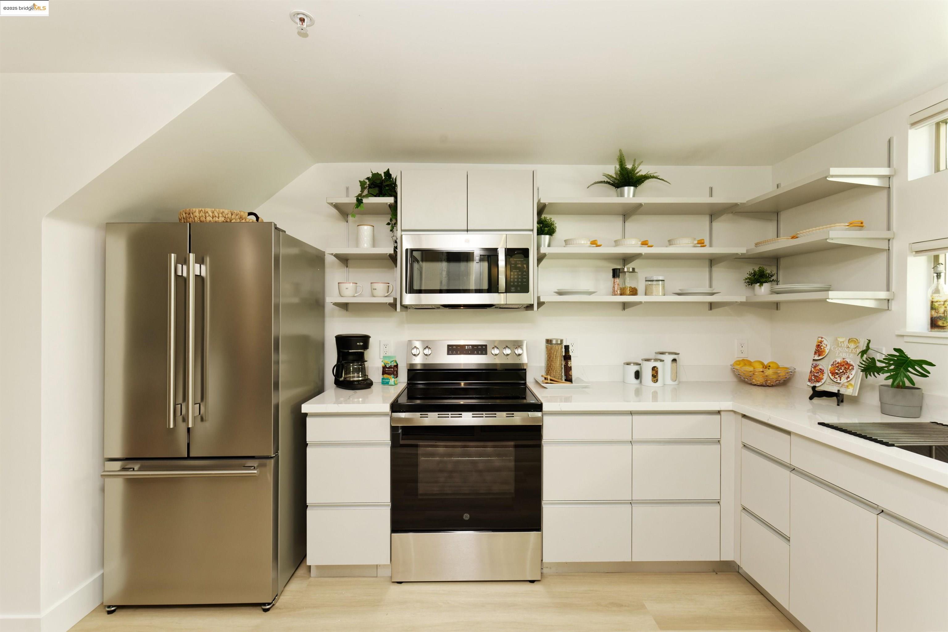 2229 Myrtle ST, Oakland, CA, 94607