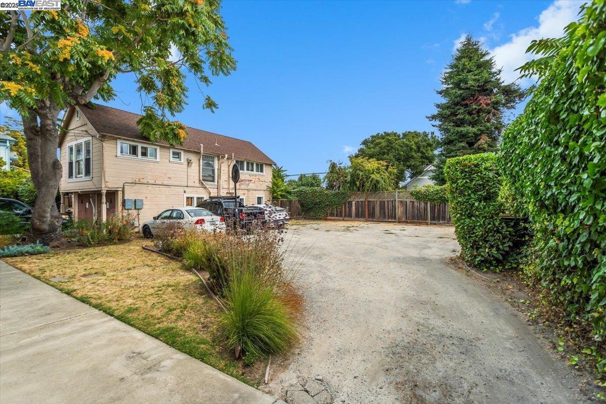 954 Park St, Alameda CA 94501 — photo 9