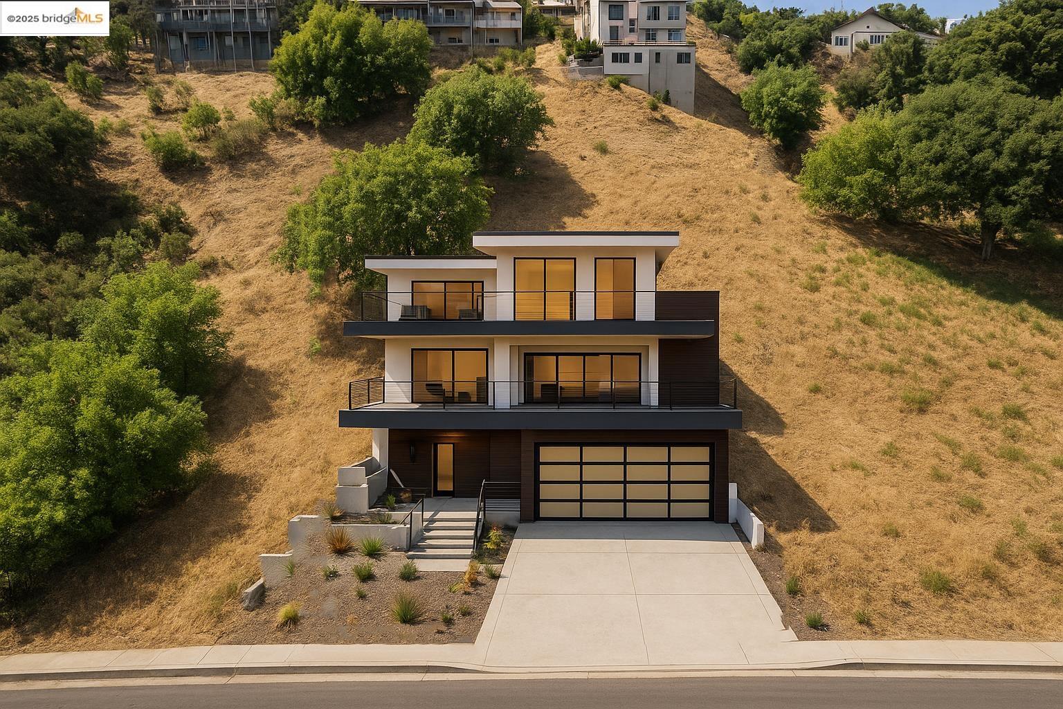 Front Image Thumbnail for EB41109388