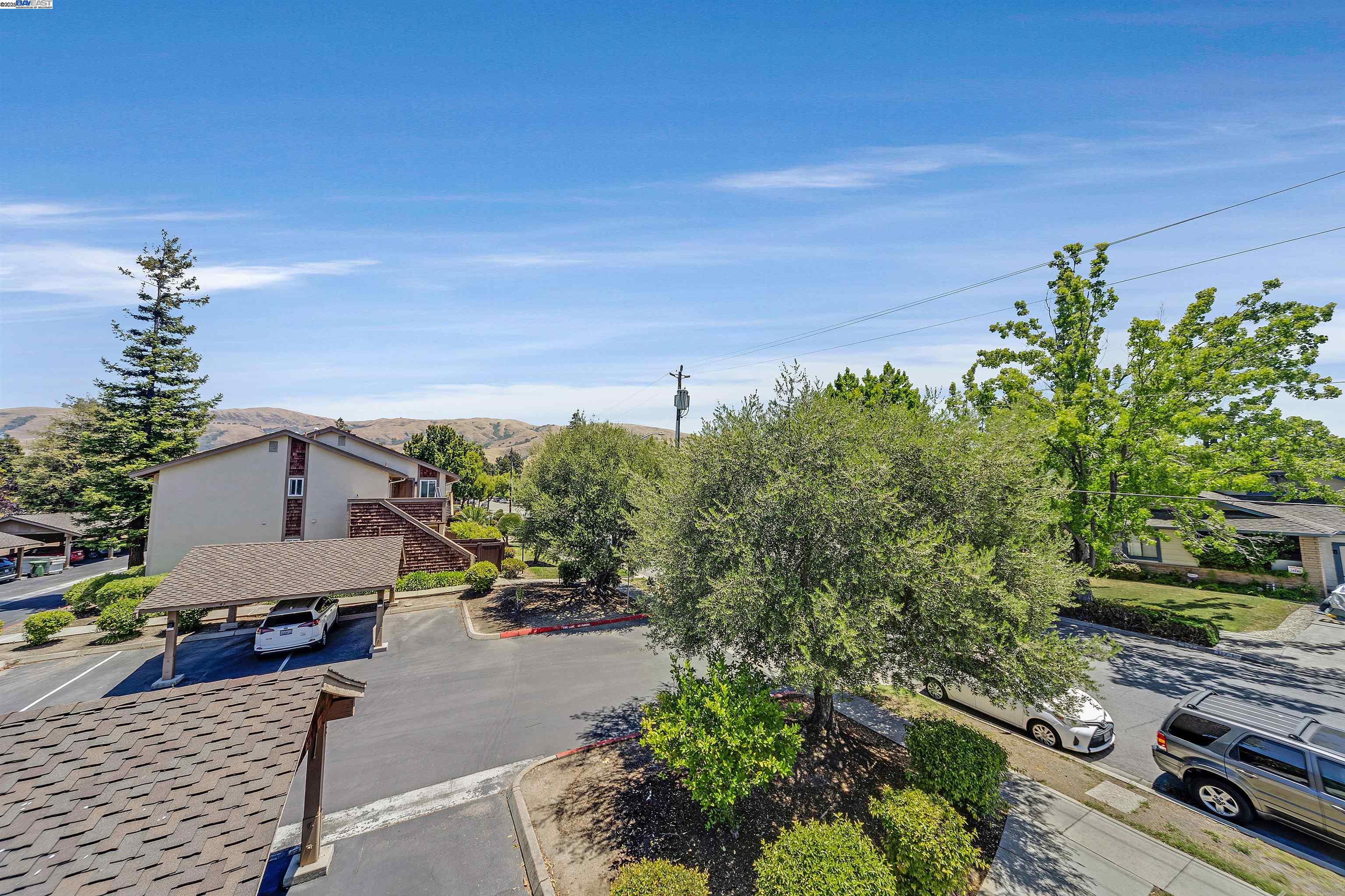 Photo #12: 41110000 Listing: Photo #12