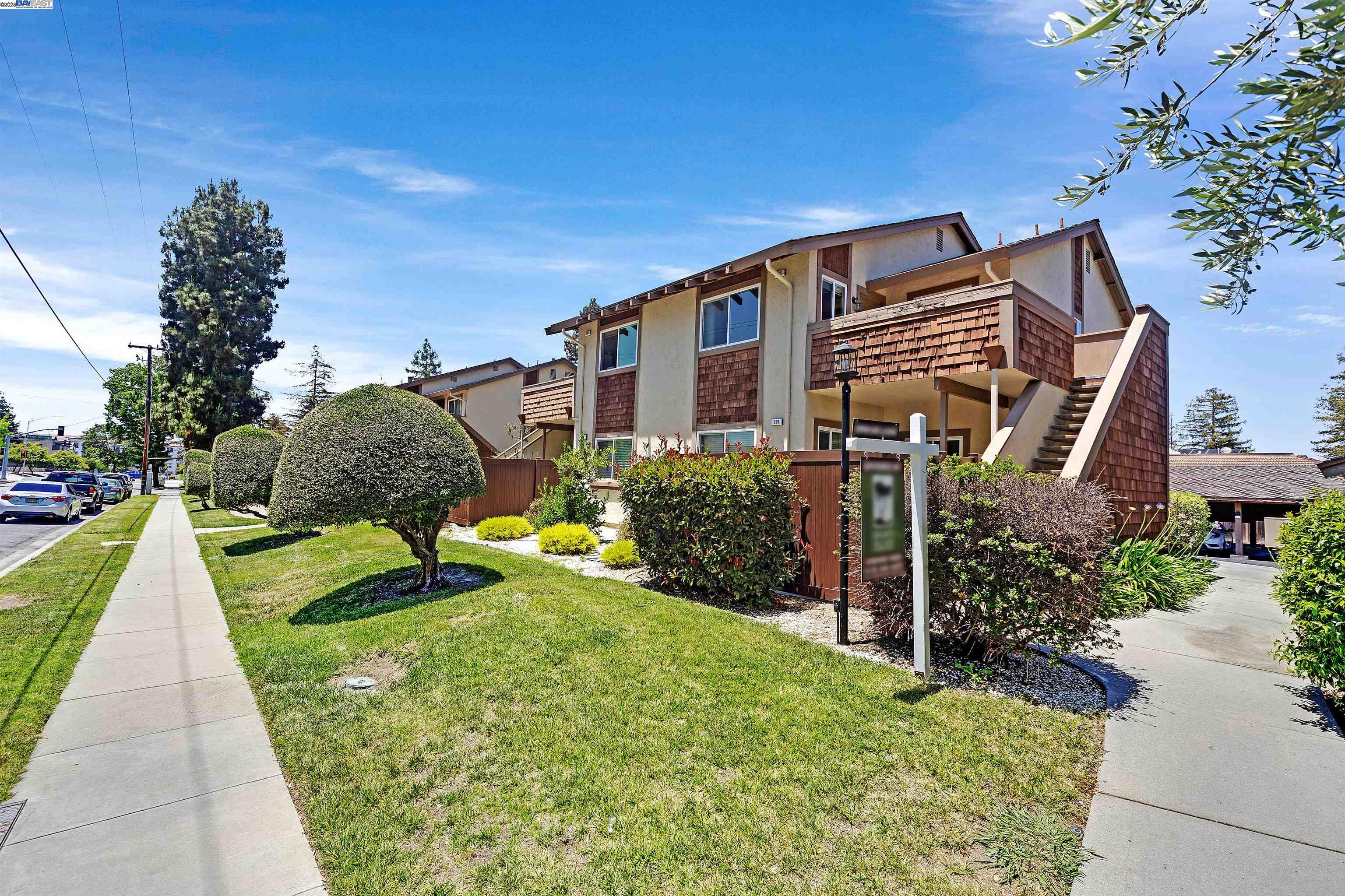 Photo #32: 41110000 Listing: Photo #32