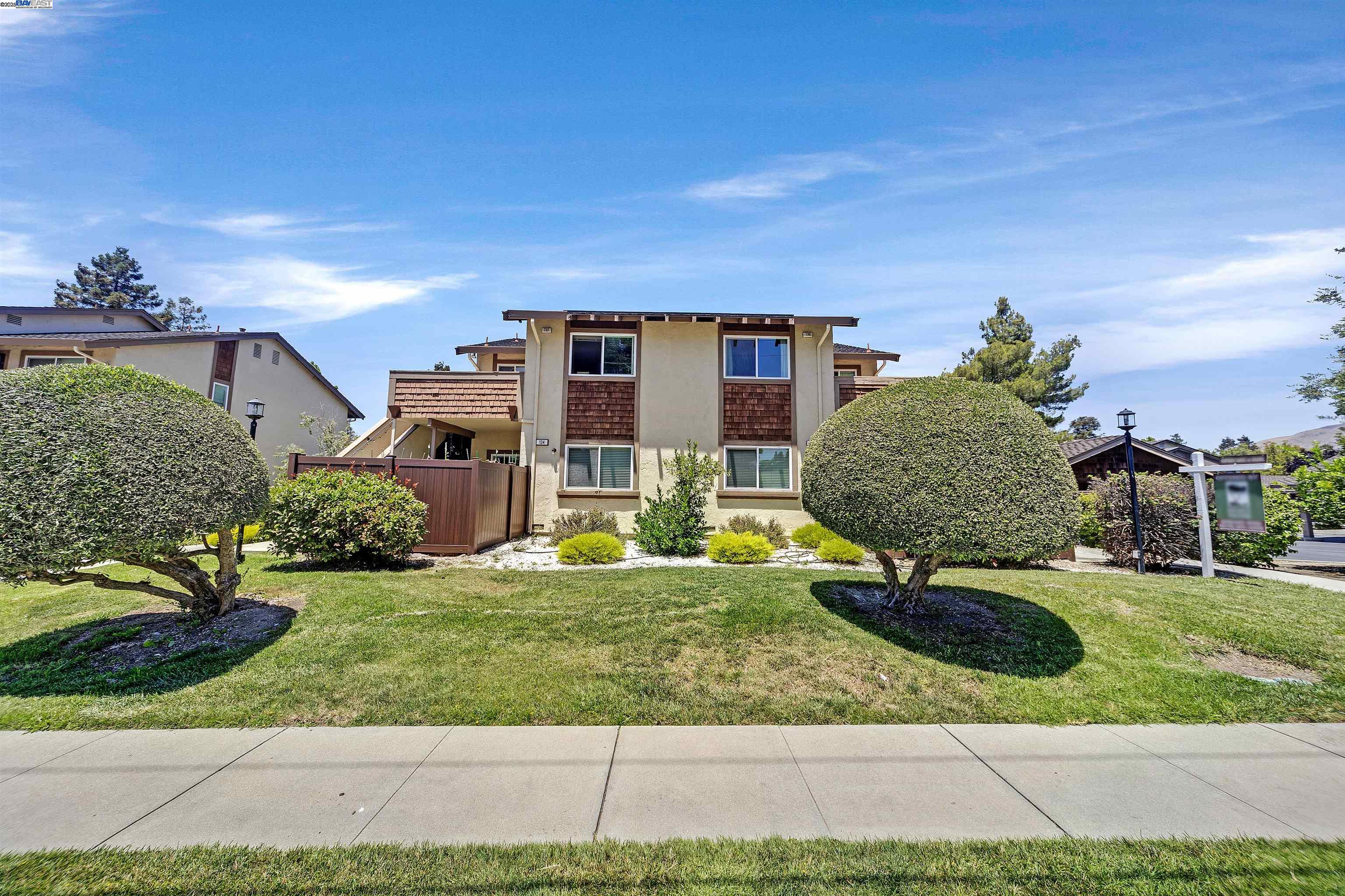 Photo #34: 41110000 Listing: Photo #34