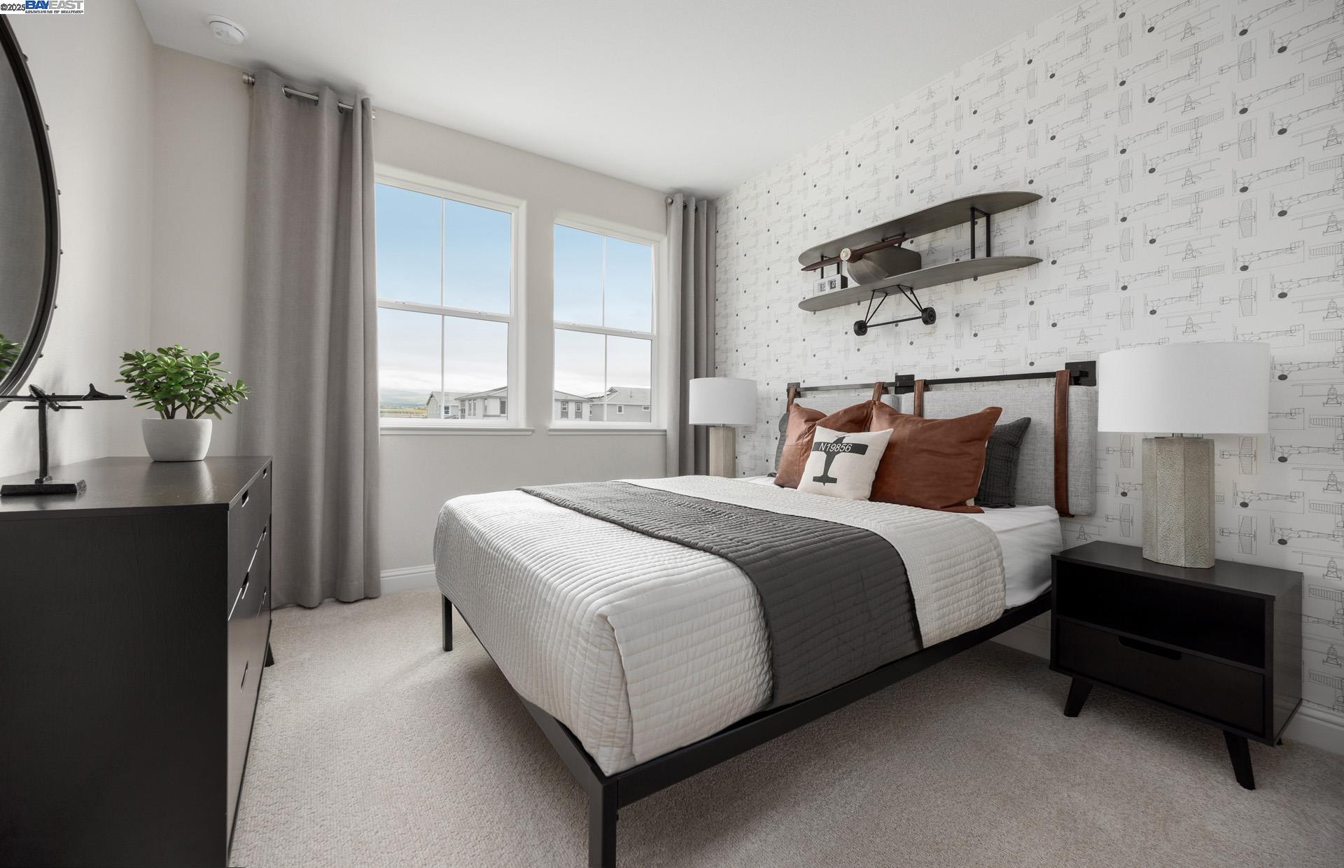 Detail Gallery Image 2 of 22 For 339 E Bobby Glen, Mountain House,  CA 95391 - 5 Beds | 3 Baths