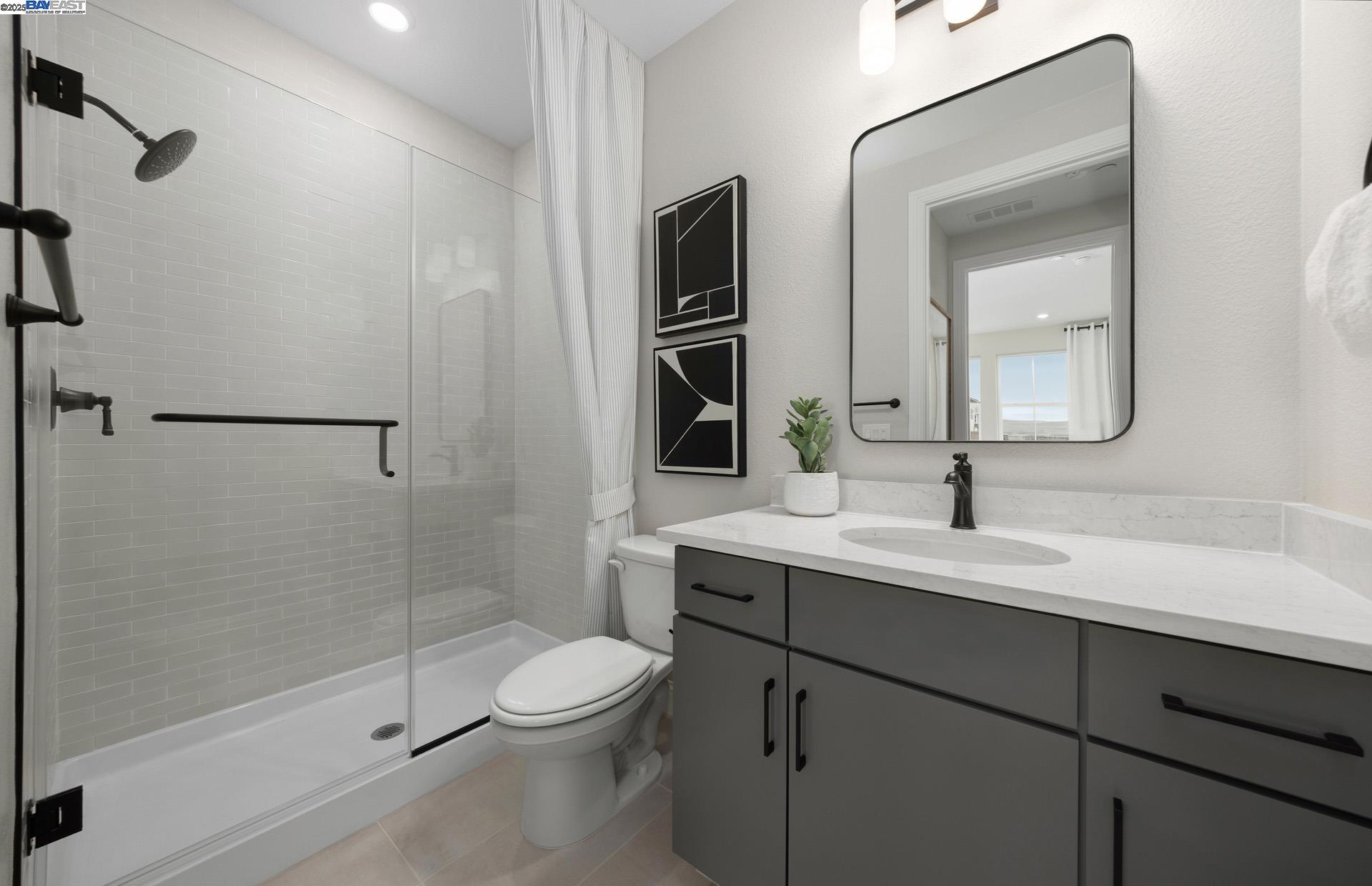 Detail Gallery Image 13 of 22 For 339 E Bobby Glen, Mountain House,  CA 95391 - 5 Beds | 3 Baths