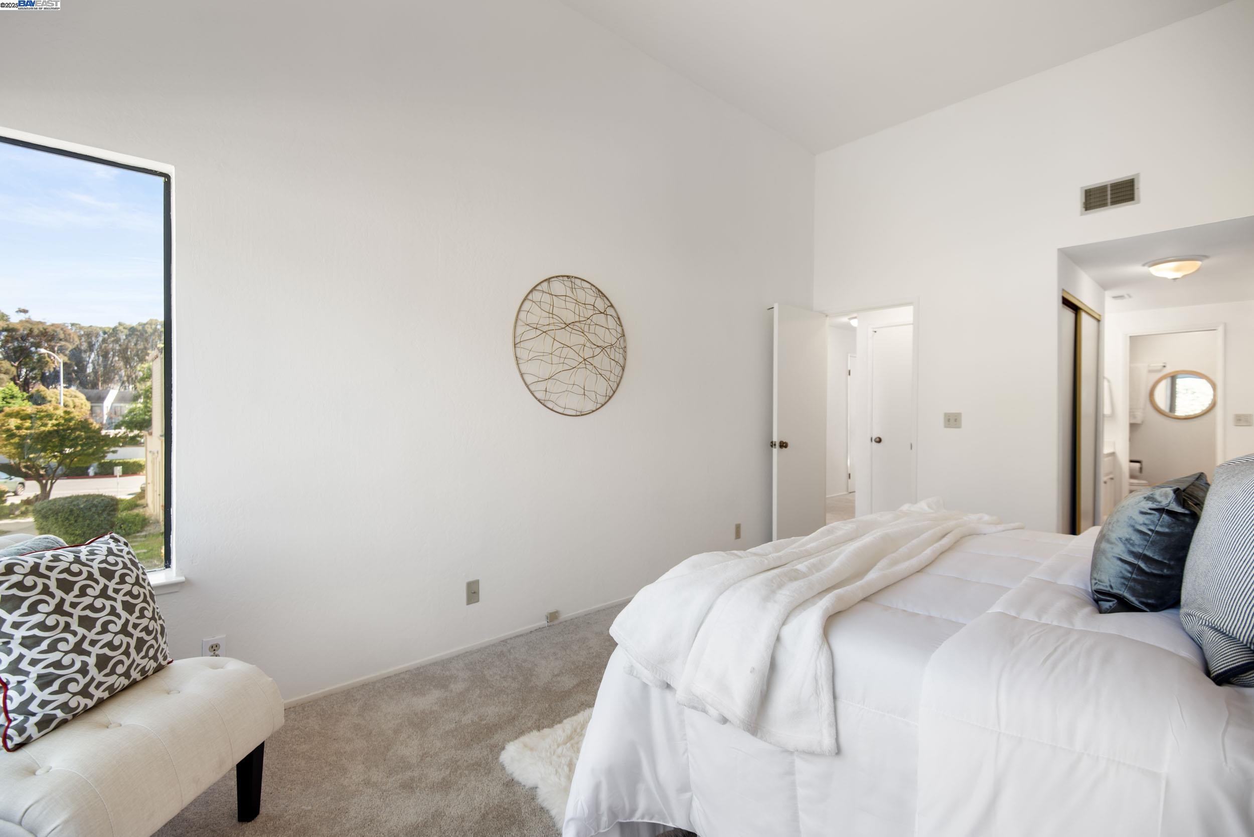 Photo #15: 41110592 Listing: Photo #15