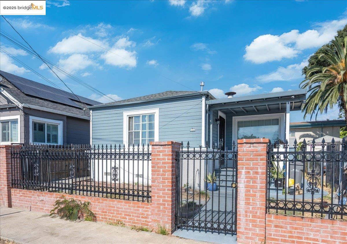 5609 Foothill Blvd, Oakland, CA, 94605