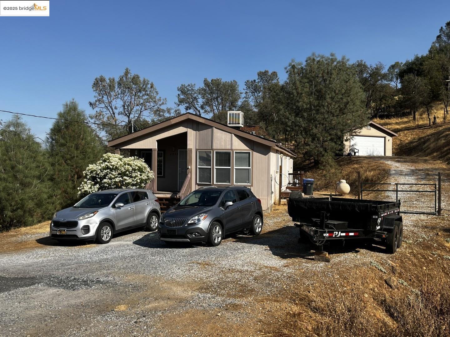 Front Image Thumbnail for EB41110757