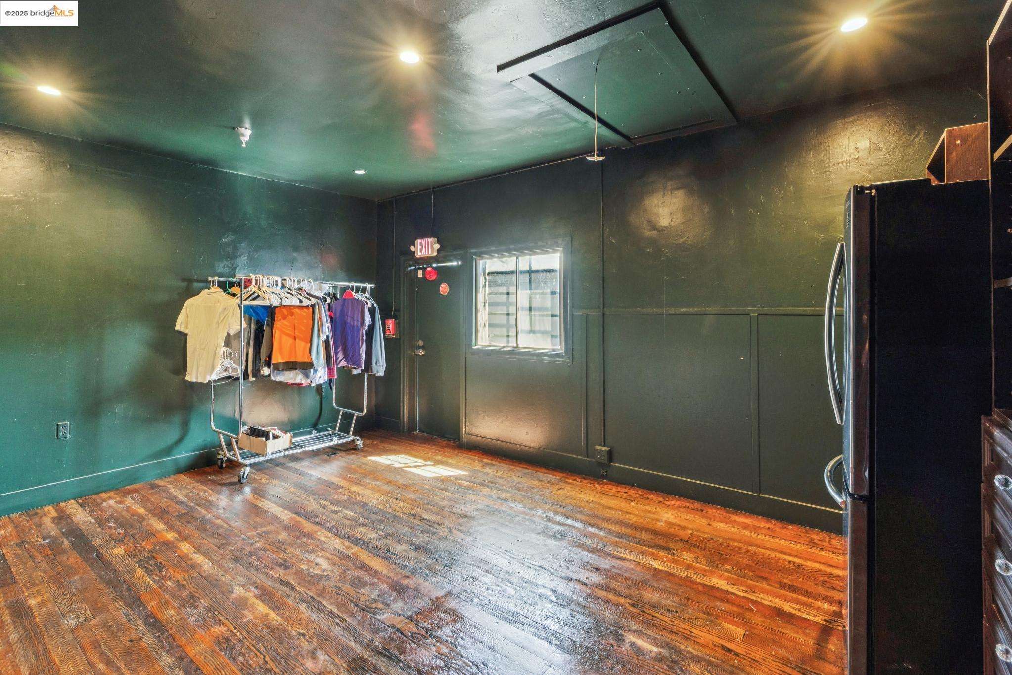 645 W Grand Ave, Oakland CA 94612 — photo 32
