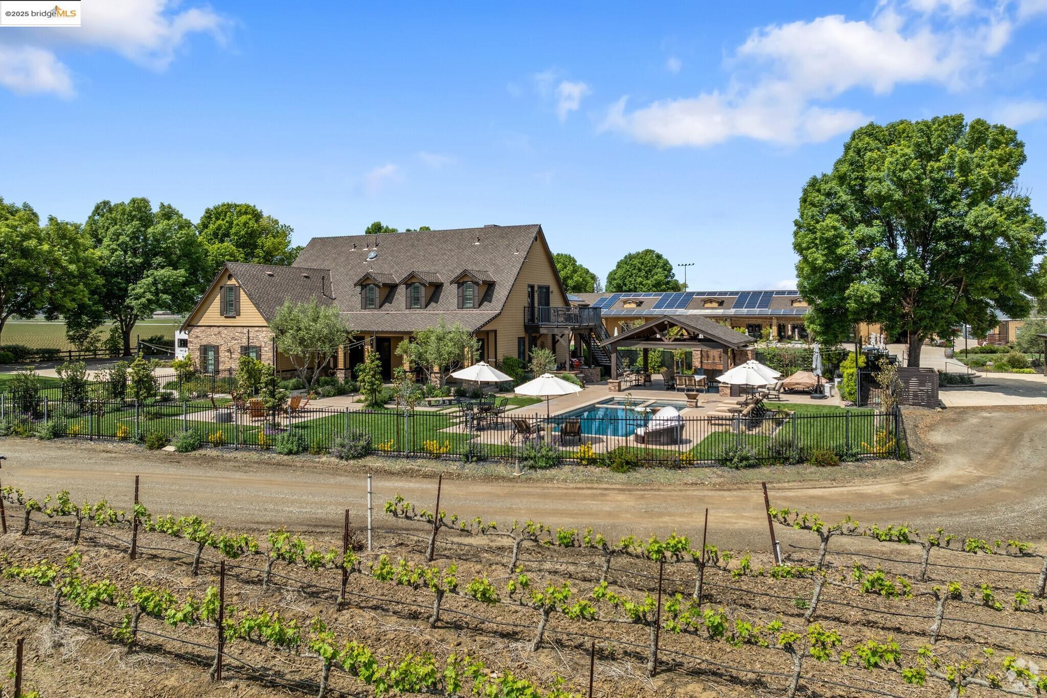 Front Image Thumbnail for EB41111190