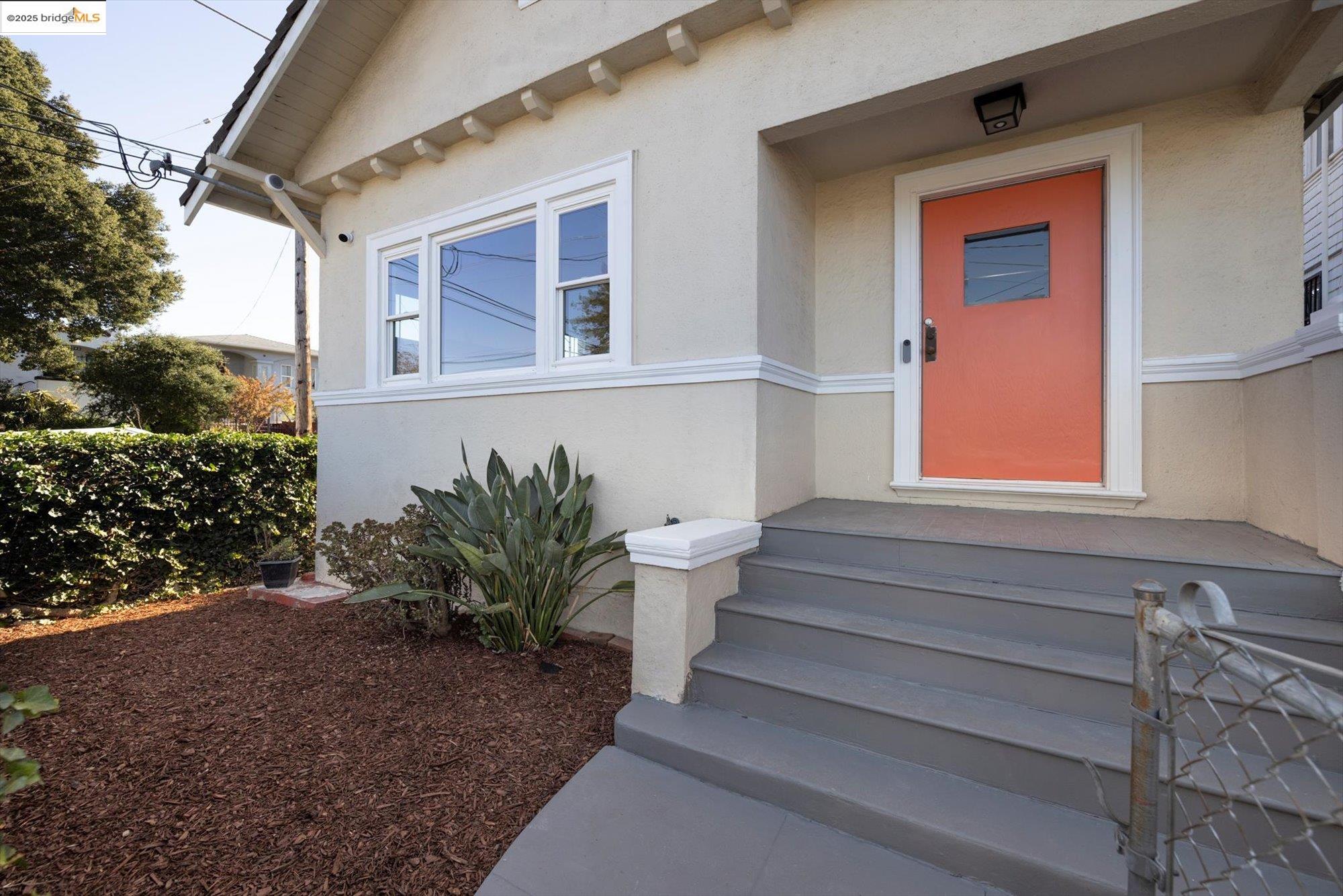 Front Image Thumbnail for EB41111236