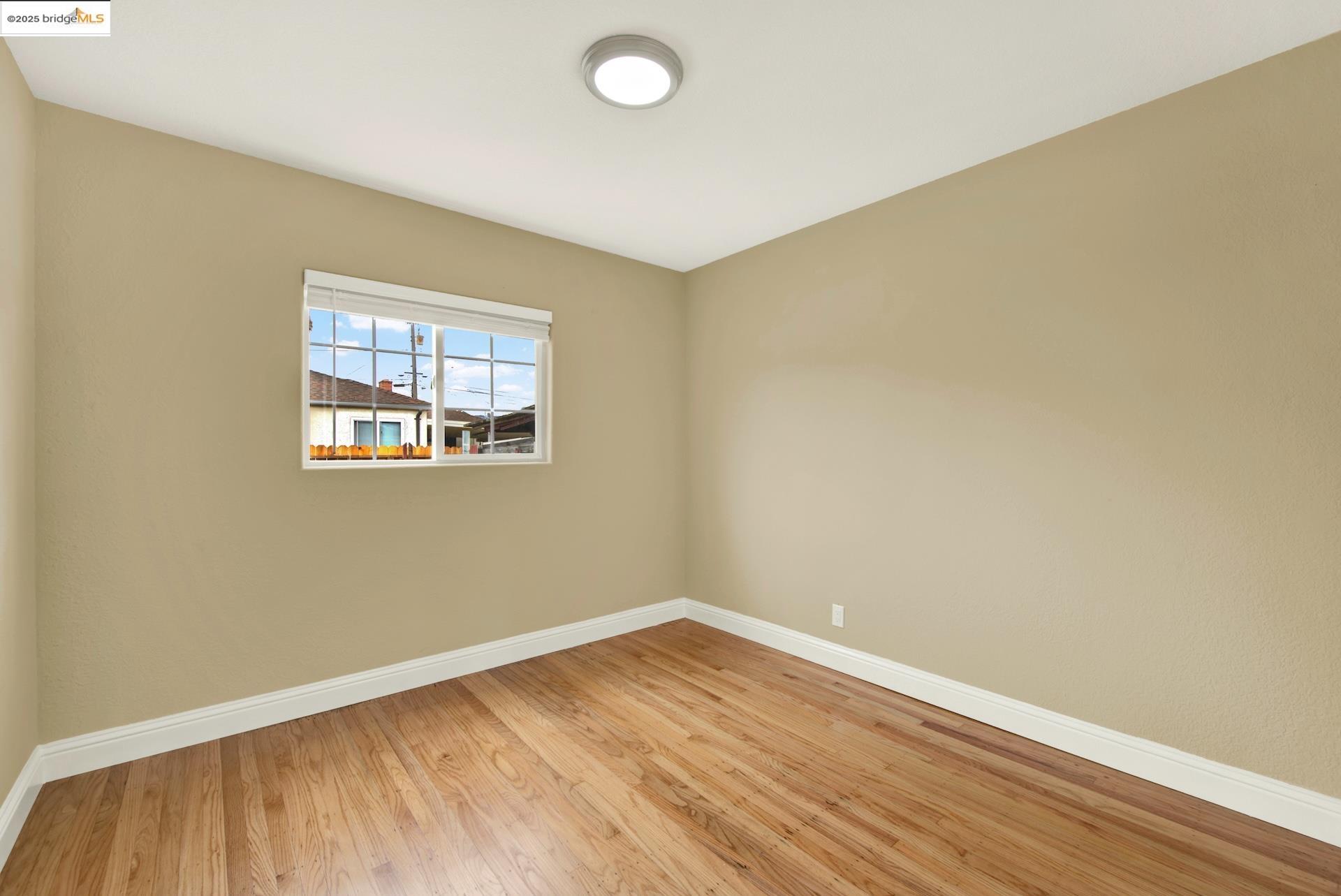 Detail Gallery Image 16 of 37 For 2125 102nd Ave, Oakland,  CA 94603 - 2 Beds | 1 Baths